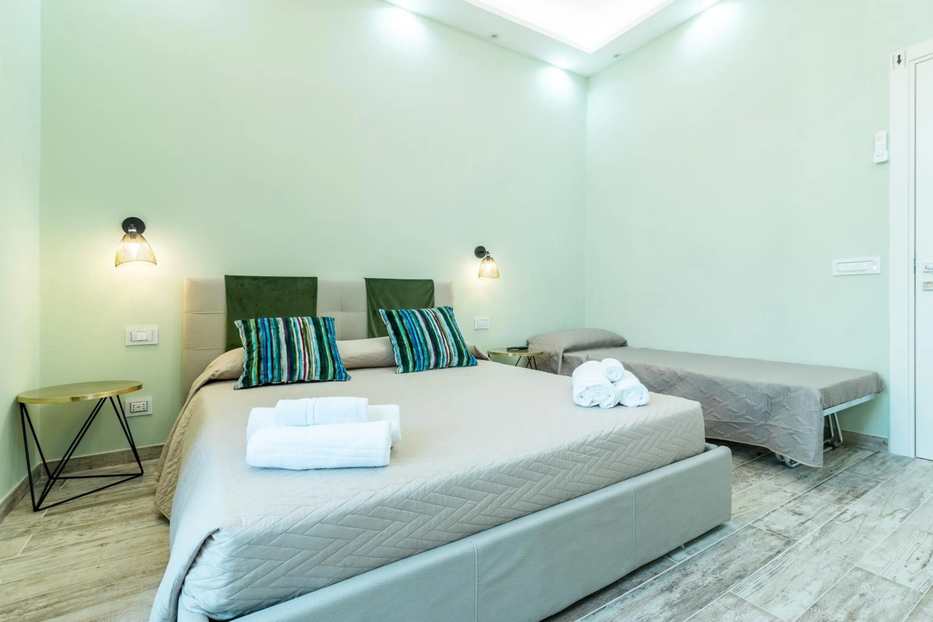 Bed in Zeus Inn - Una finestra sul Vaticano