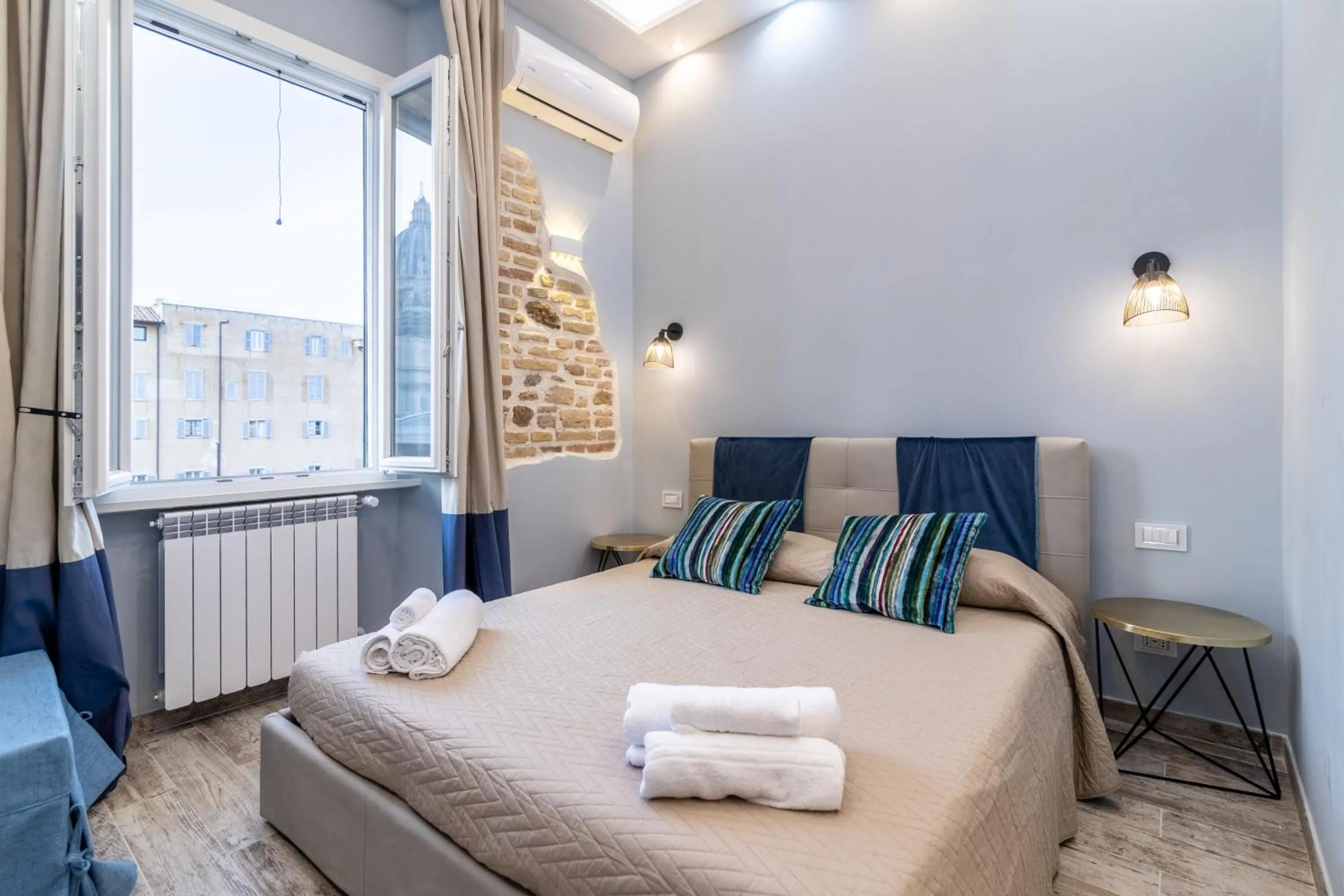 Bed in Zeus Inn - Una finestra sul Vaticano