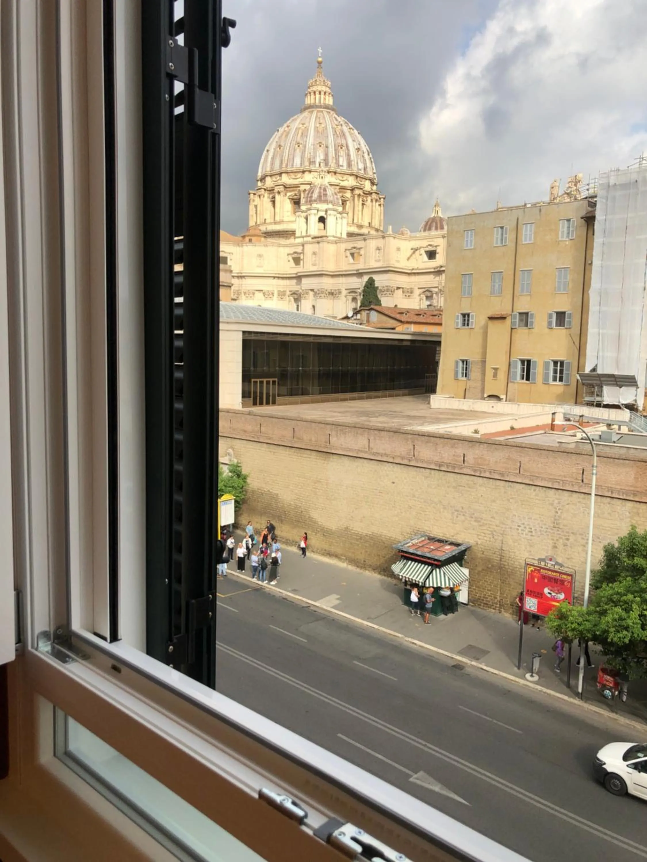 Zeus Inn - Una finestra sul Vaticano