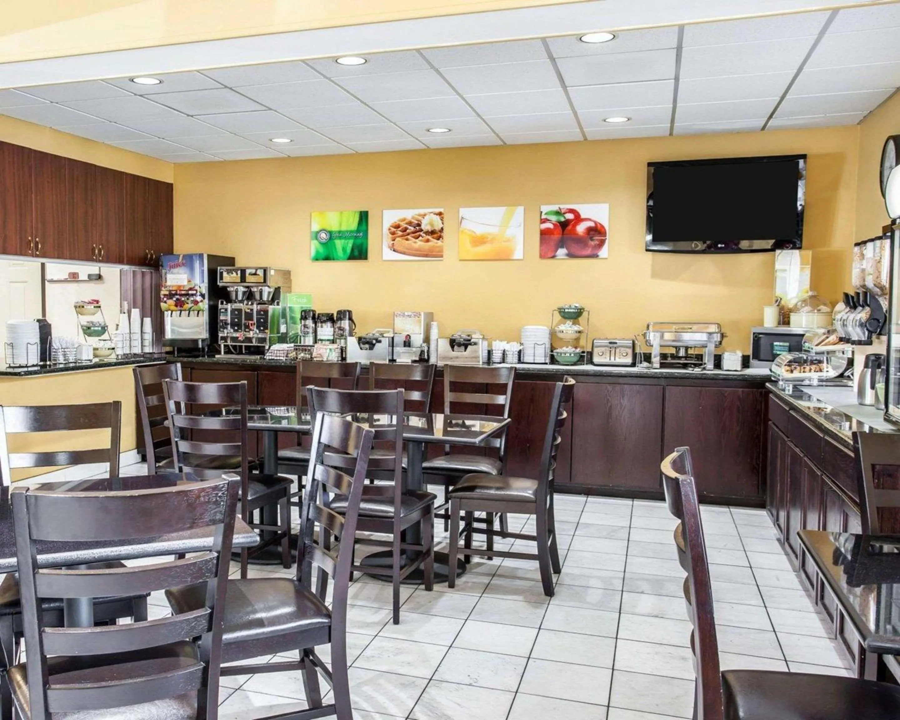 Restaurant/places to eat in Quality Inn Grand Suites Bellingham