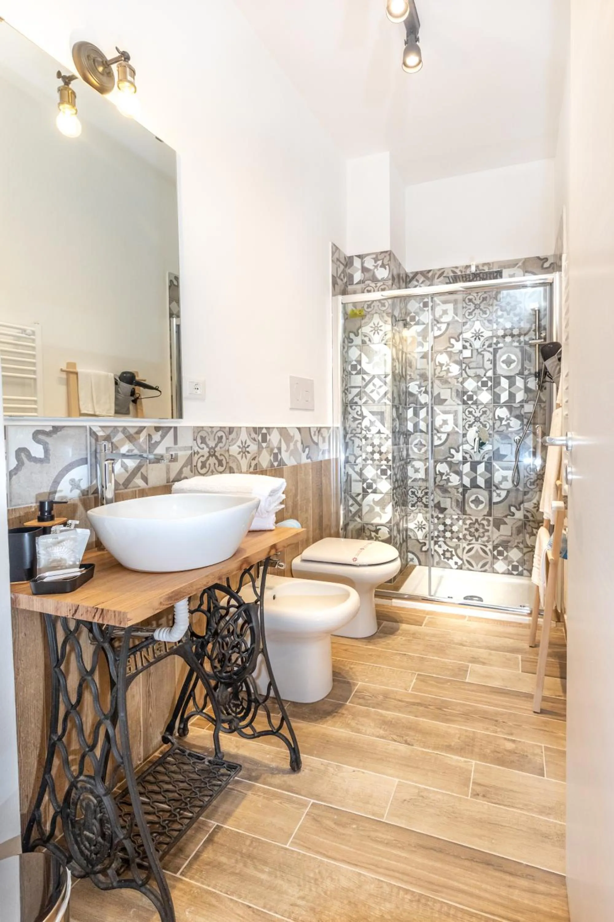 Toilet in Leone Suite B&B & Restaurant AIC