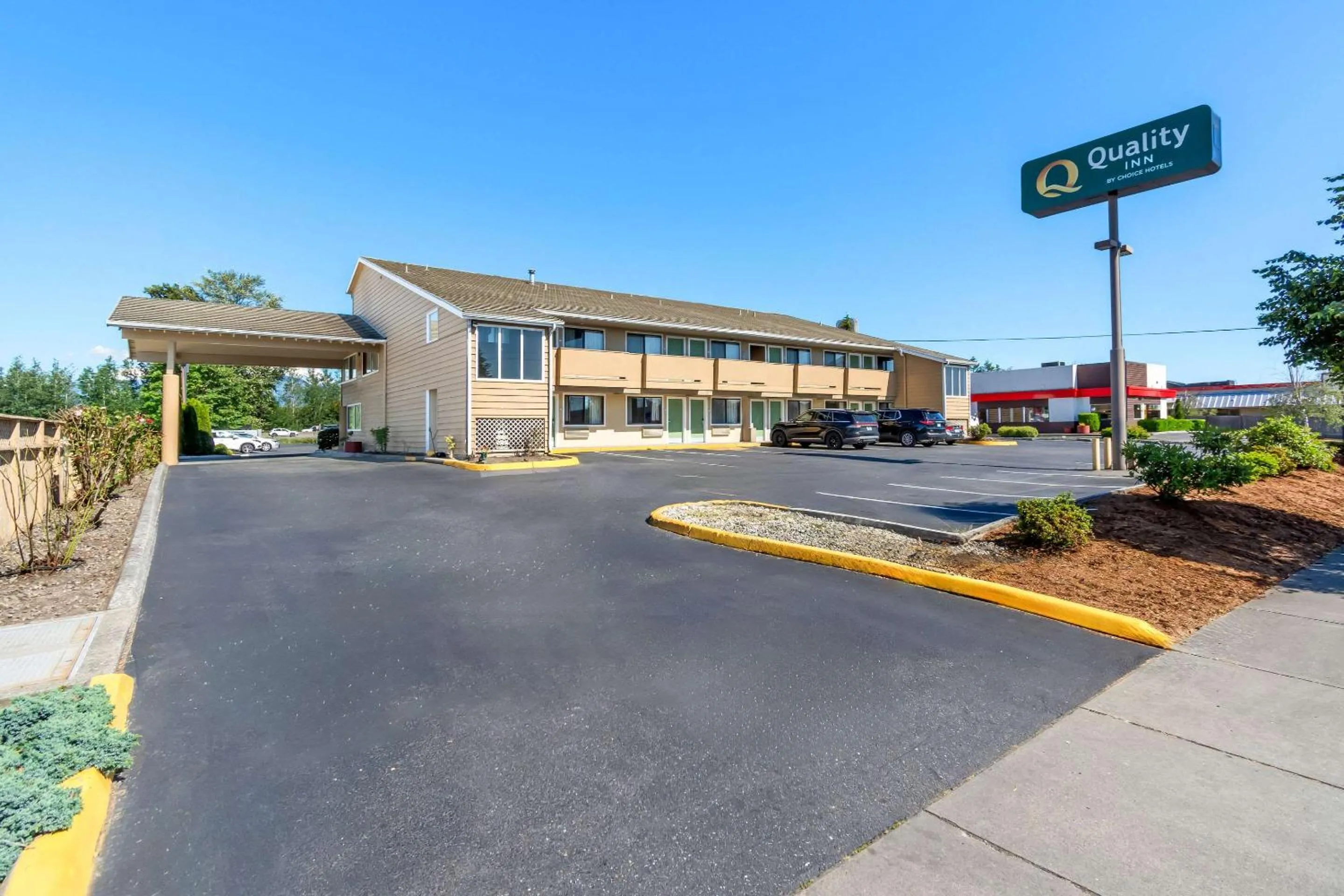 Property building in Quality Inn Mount Vernon