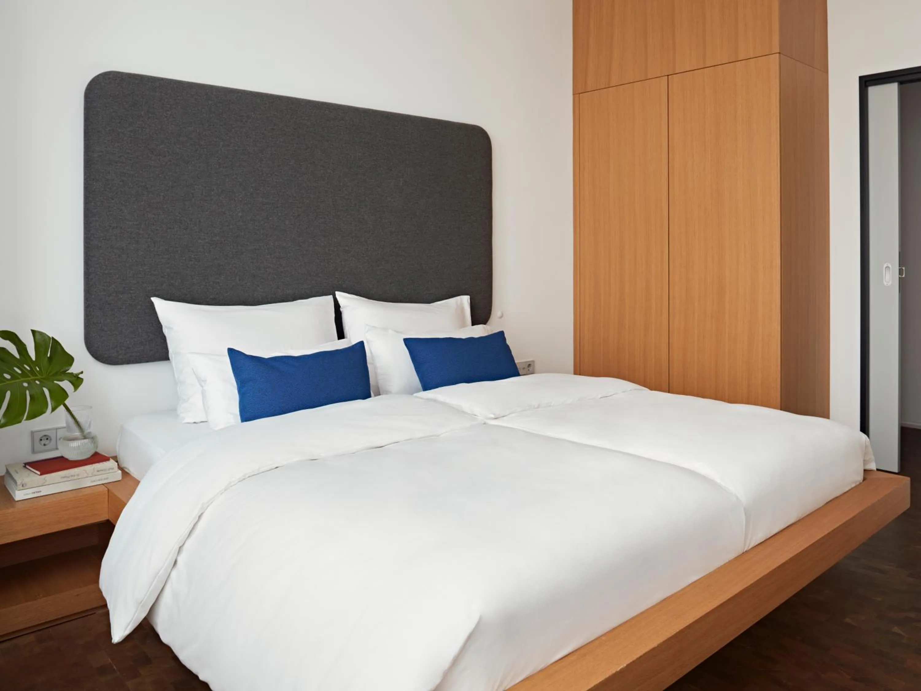 Bed in Numa Berlin Drift