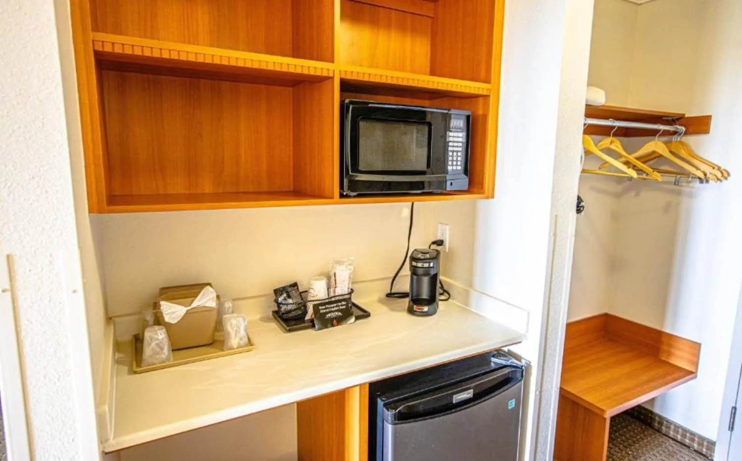 Bedroom in Coratel Inn and Suites By Jasper Ocean Shores