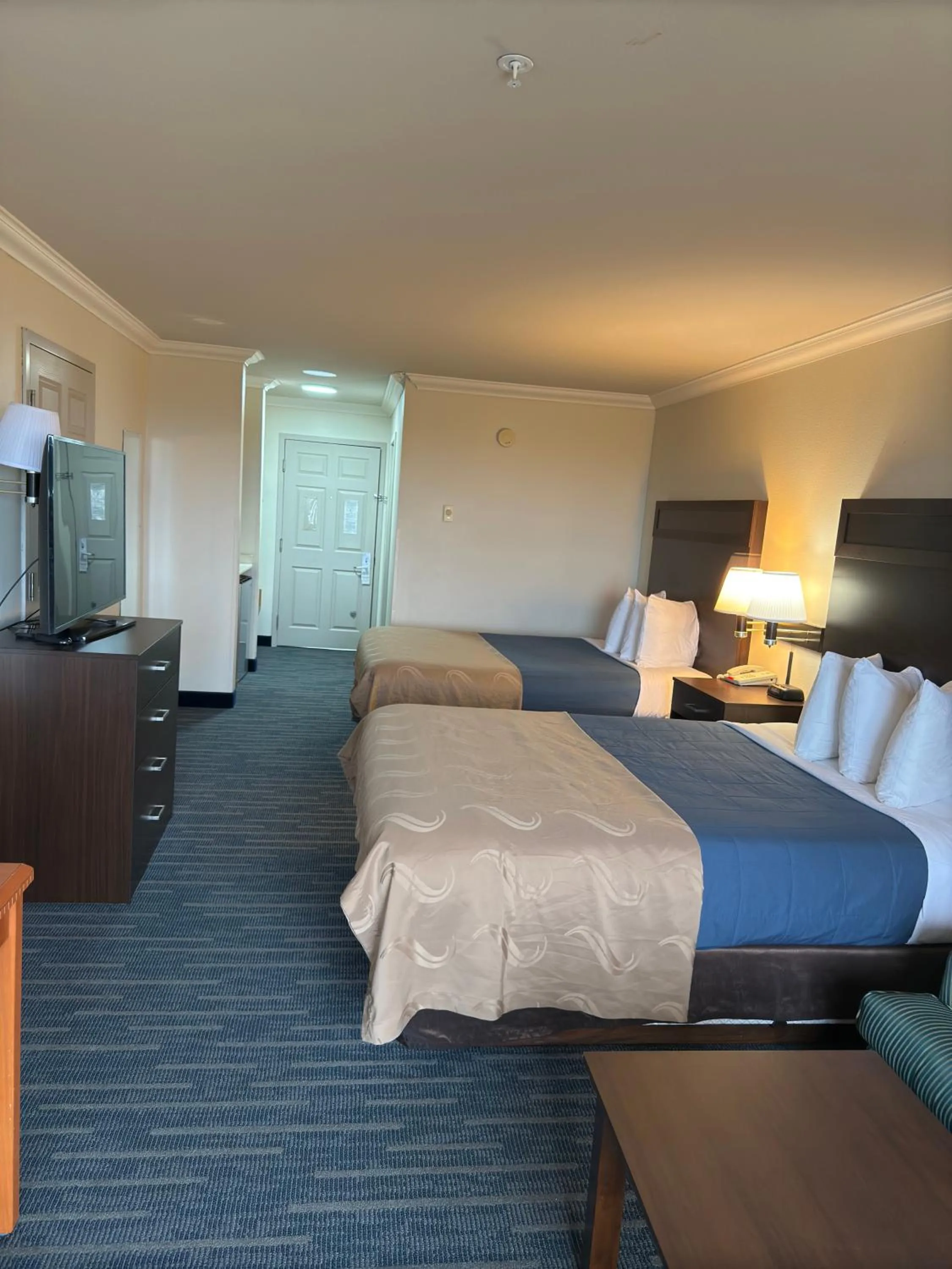 Bed in Ocean Paradise Hotel & Resort