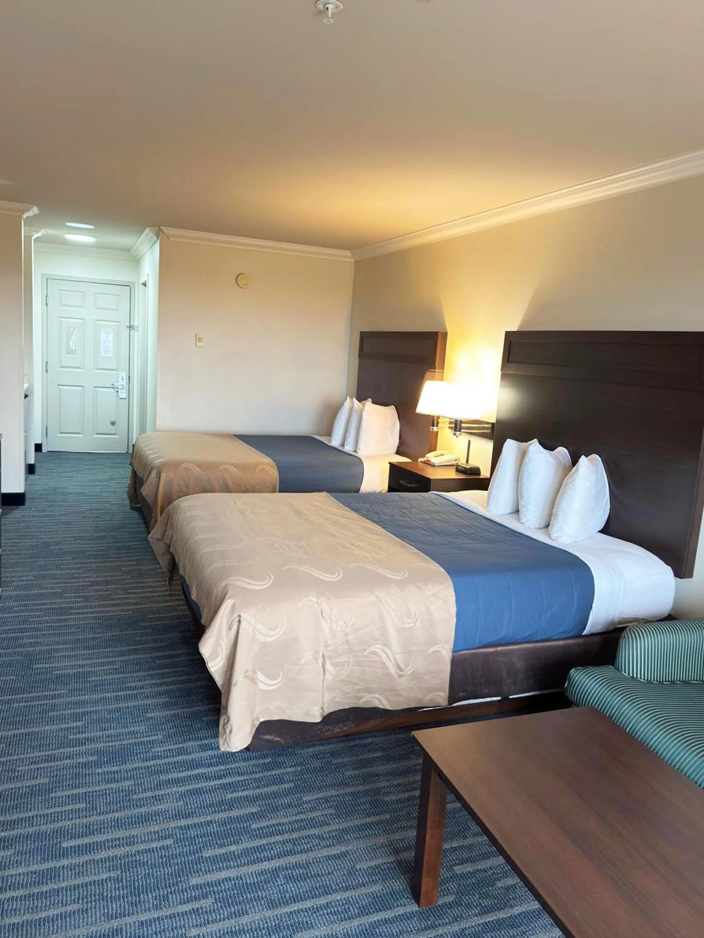 Deluxe Queen Room in Ocean Paradise Hotel & Resort