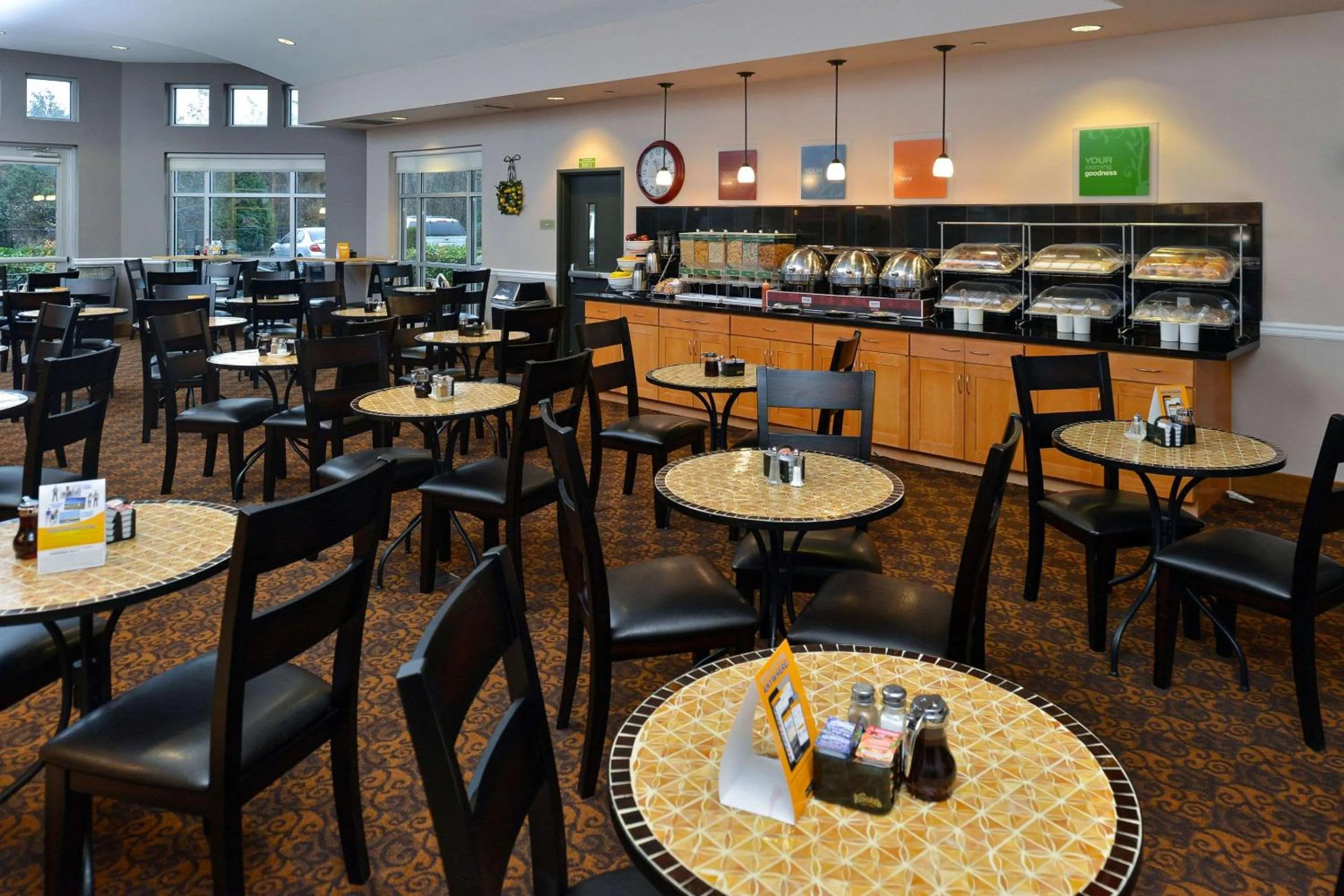 Restaurant/places to eat in Comfort Suites Airport Tukwila Seattle