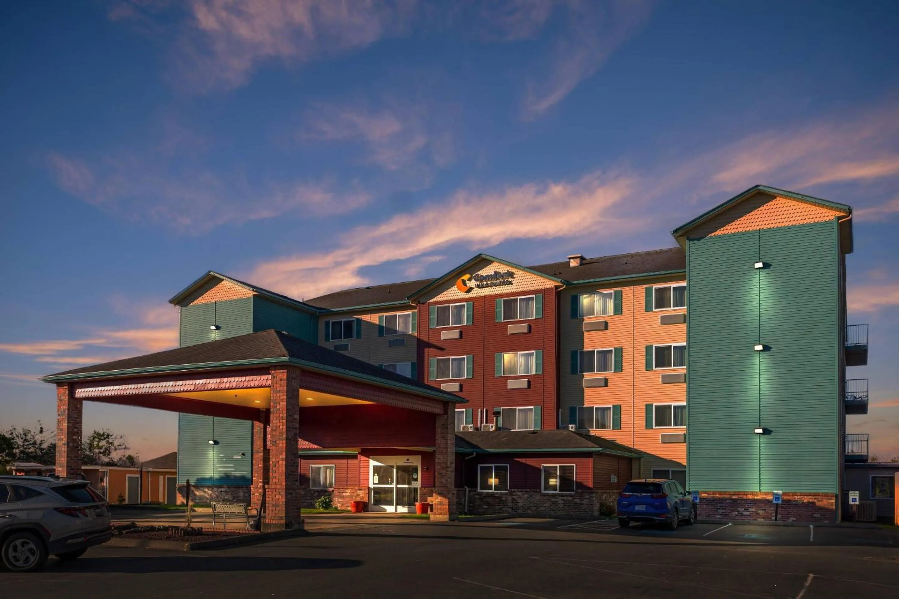 Property building in Comfort Inn & Suites Ocean Shores