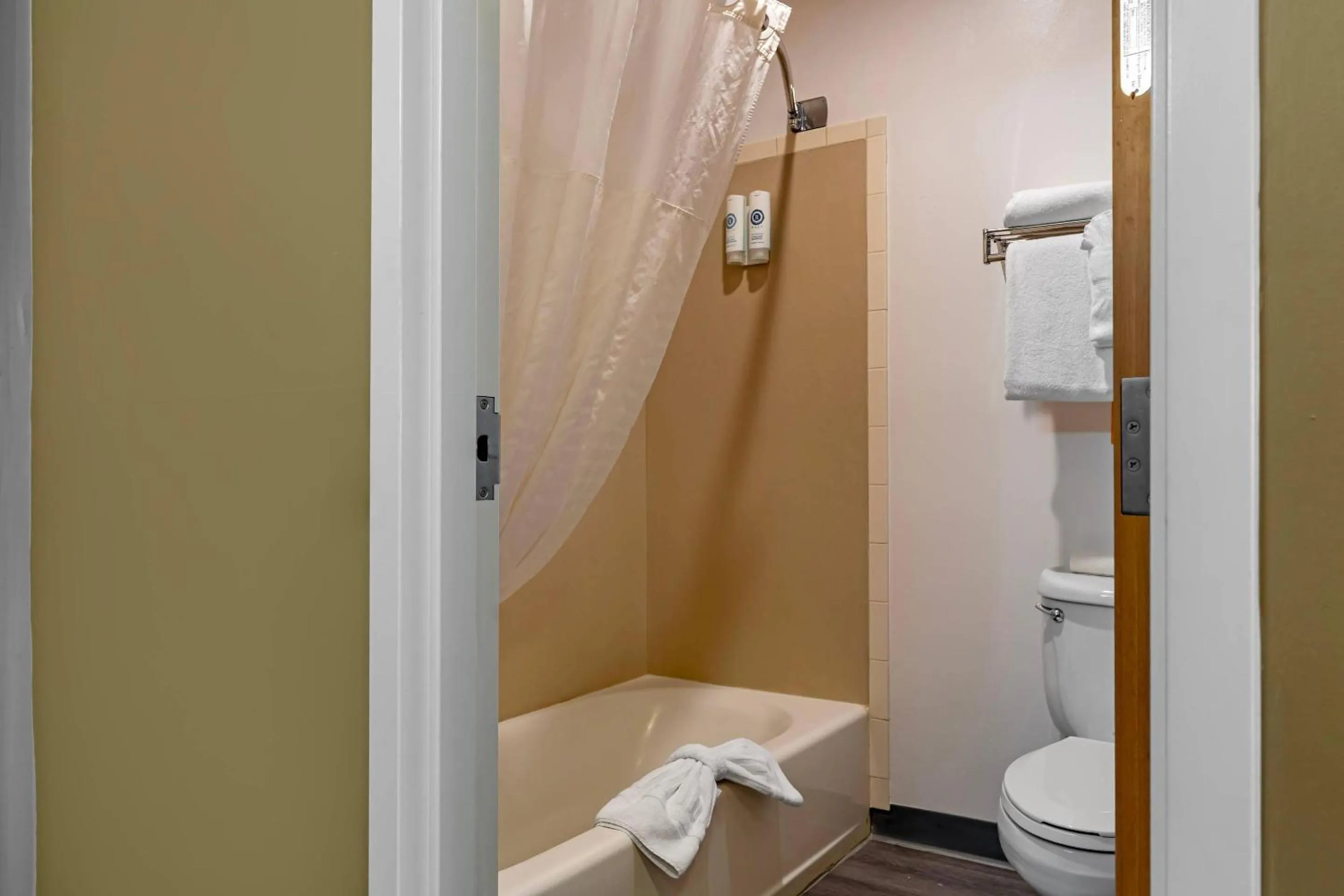 Bedroom in Comfort Inn & Suites Ocean Shores