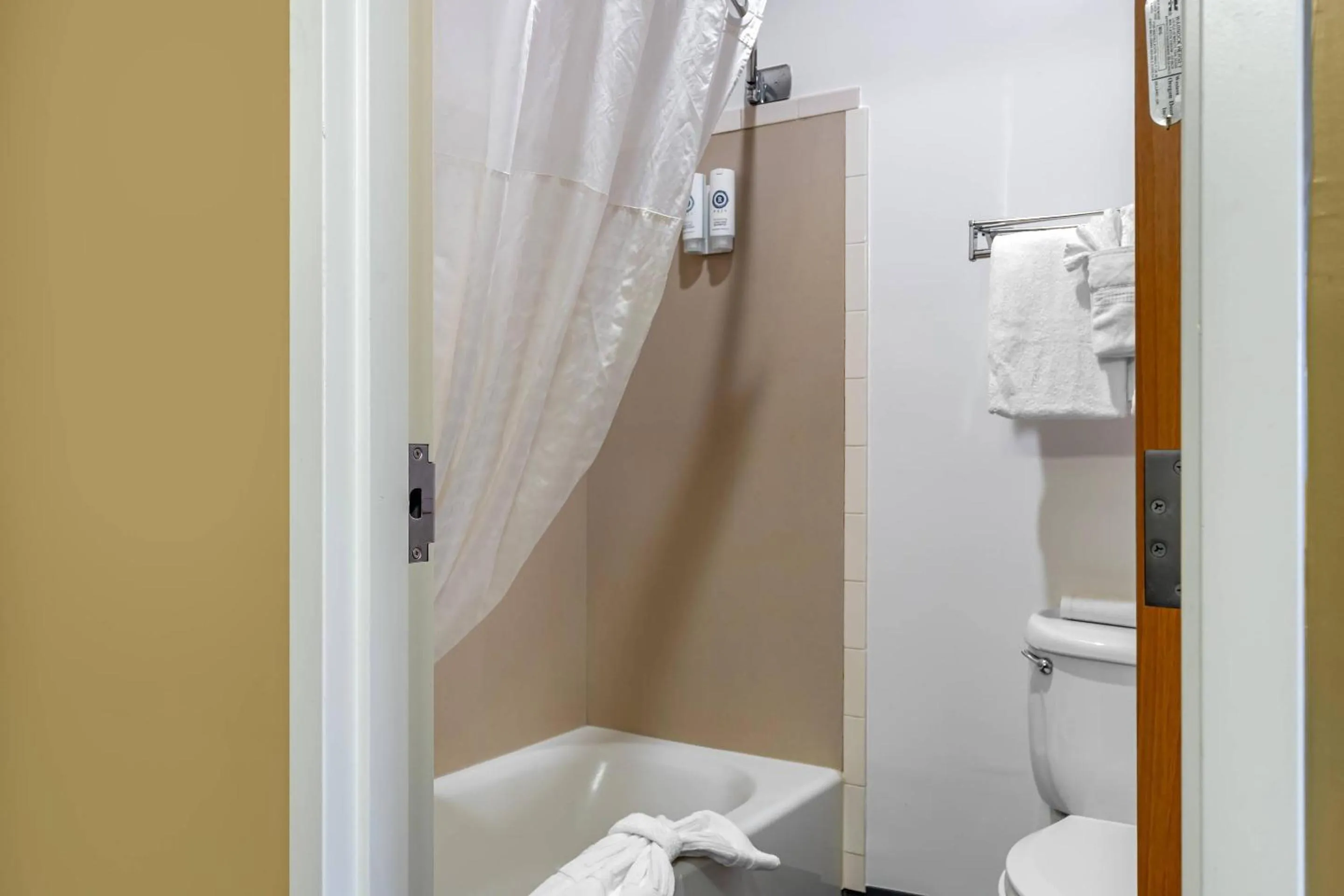 Bedroom in Comfort Inn & Suites Ocean Shores