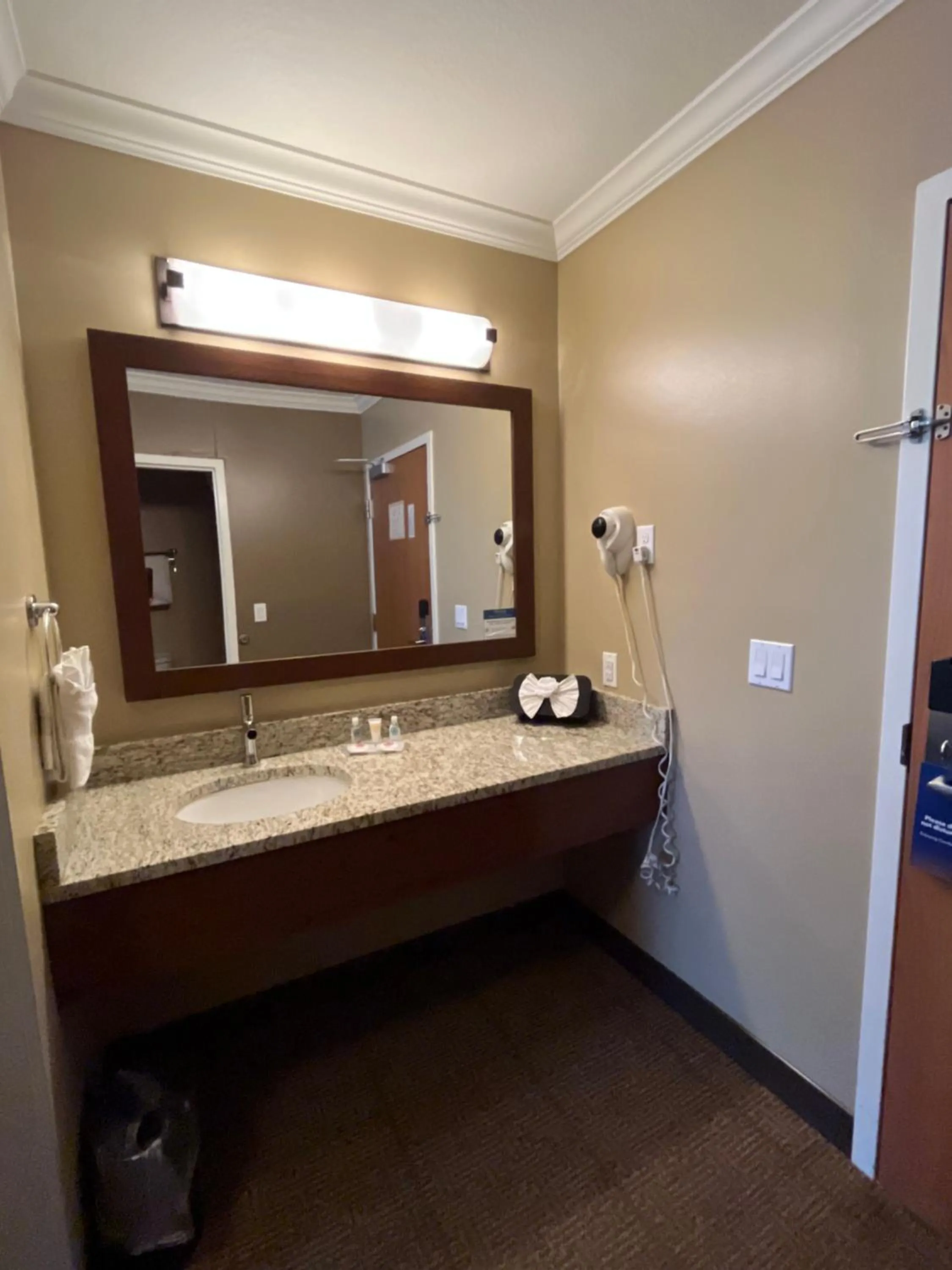 Property building in Comfort Inn & Suites Ocean Shores