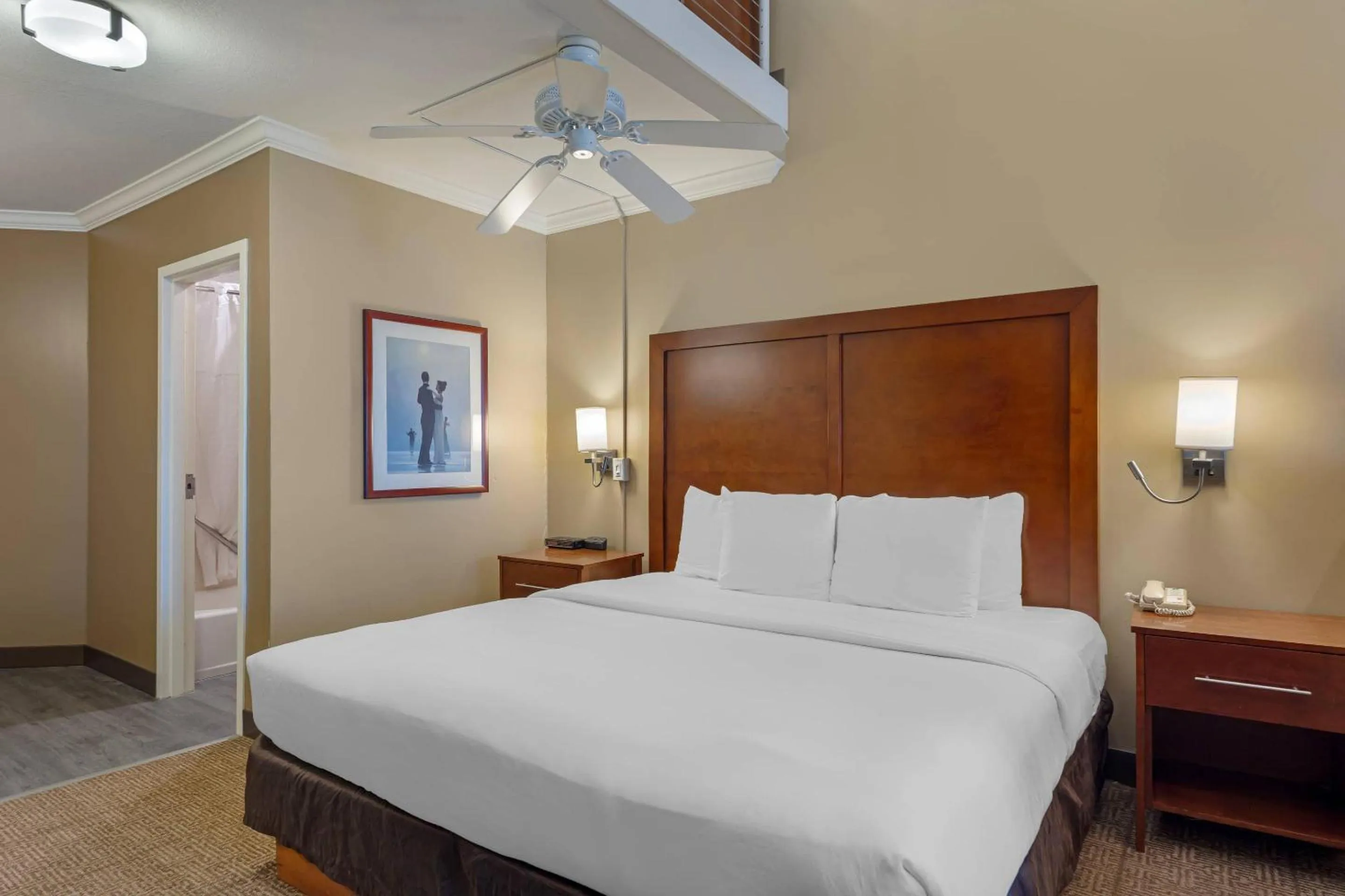 Bedroom, Bed in Comfort Inn & Suites Ocean Shores