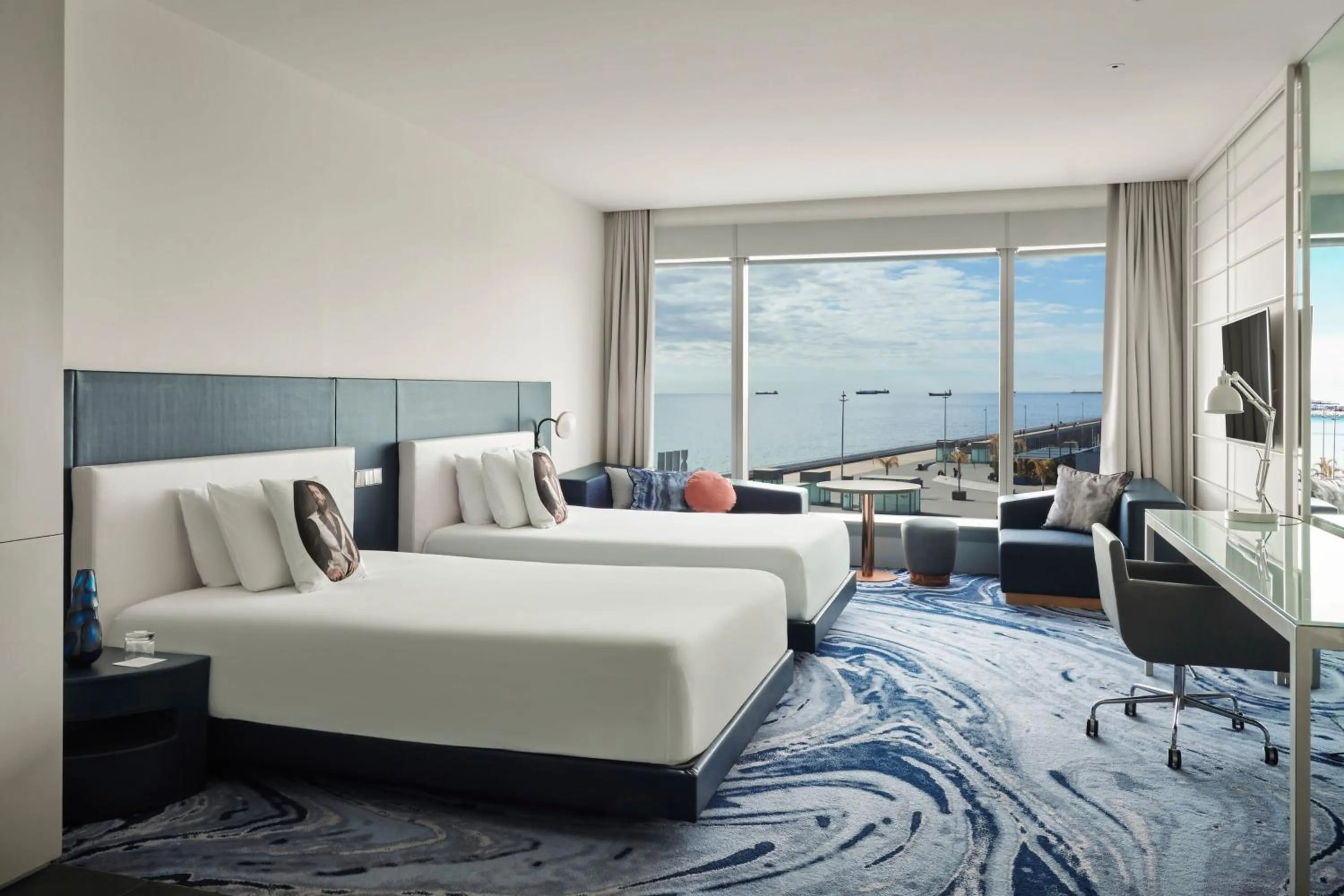 Photo of the whole room, Bed in W Barcelona