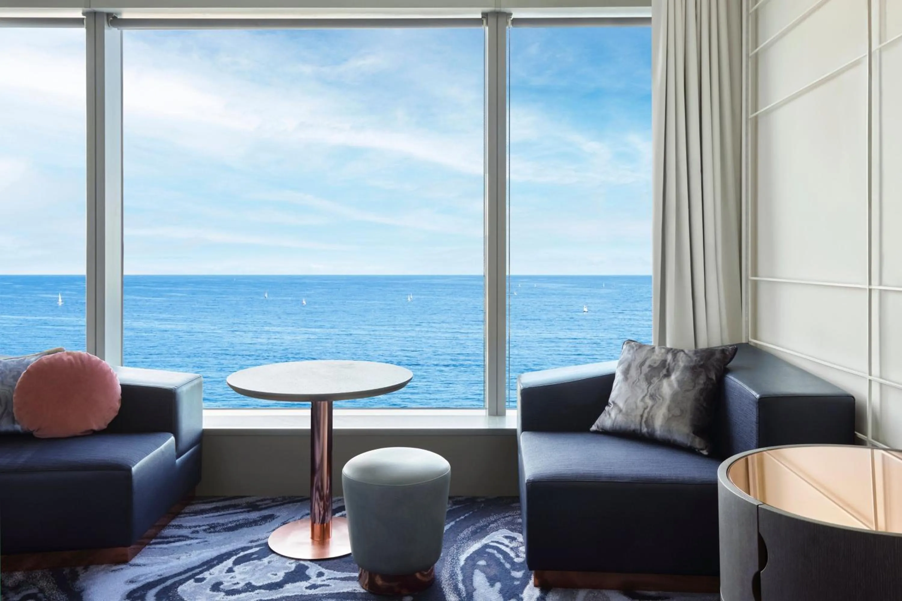 Photo of the whole room in W Barcelona