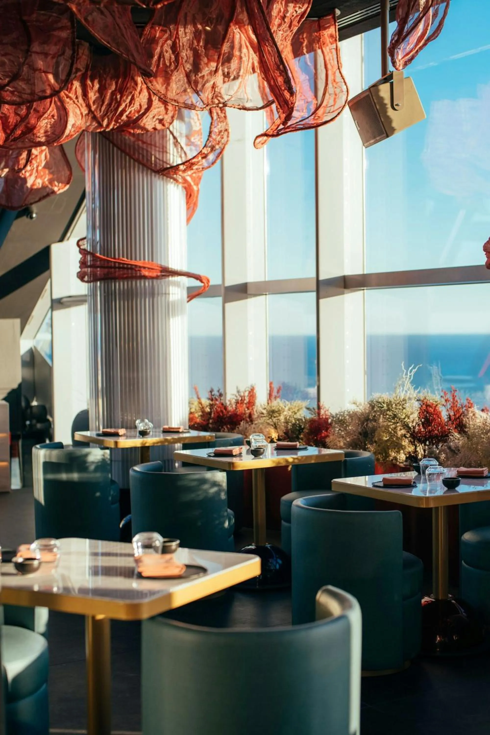 Restaurant/places to eat in W Barcelona