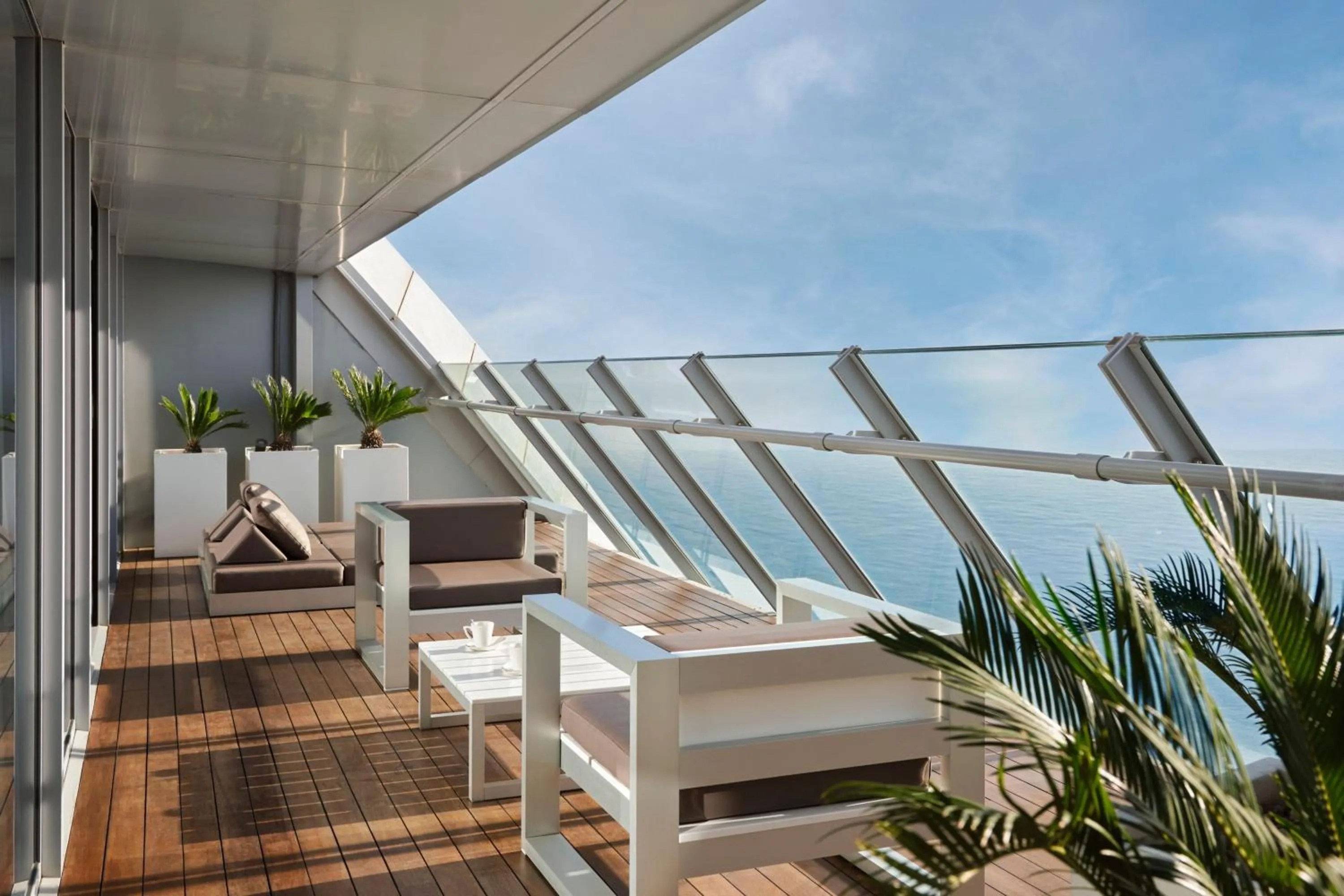 Photo of the whole room in W Barcelona