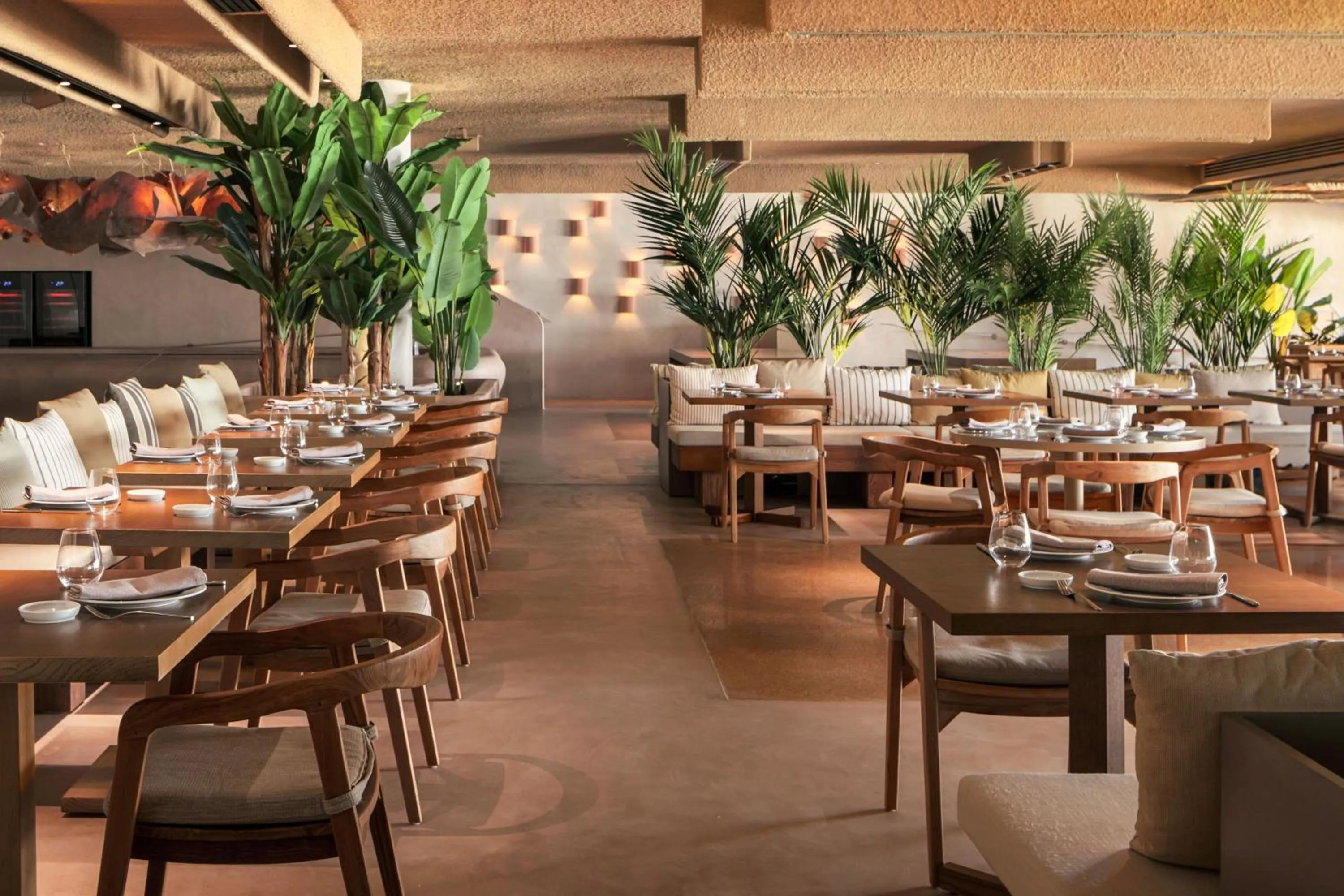 Restaurant/places to eat in W Barcelona