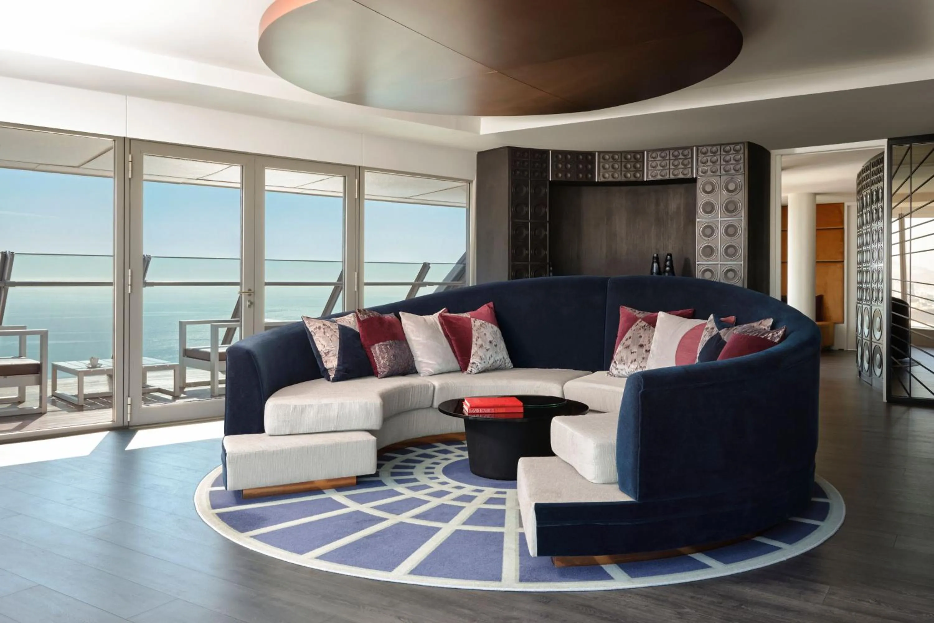 Photo of the whole room in W Barcelona