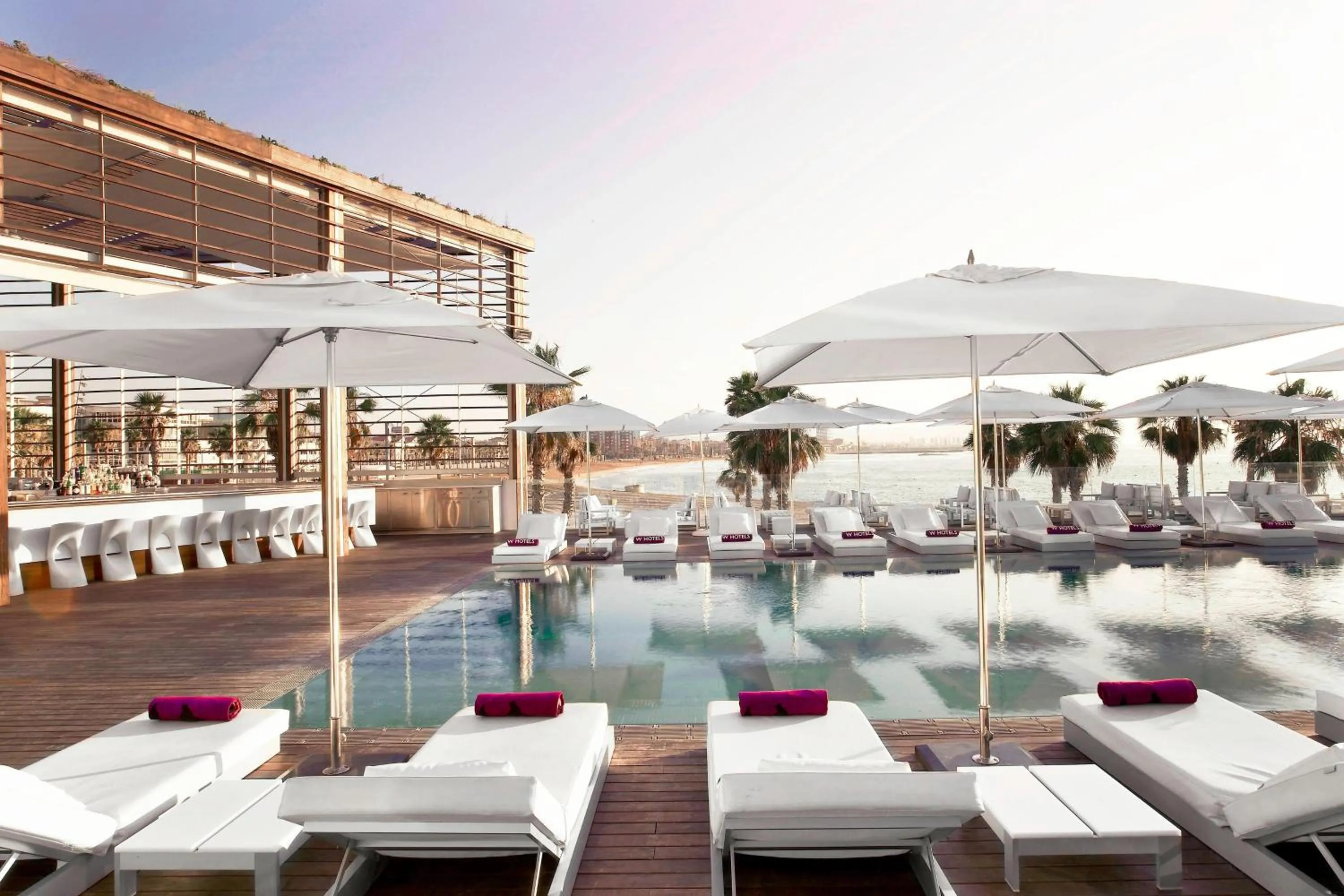 Restaurant/places to eat in W Barcelona