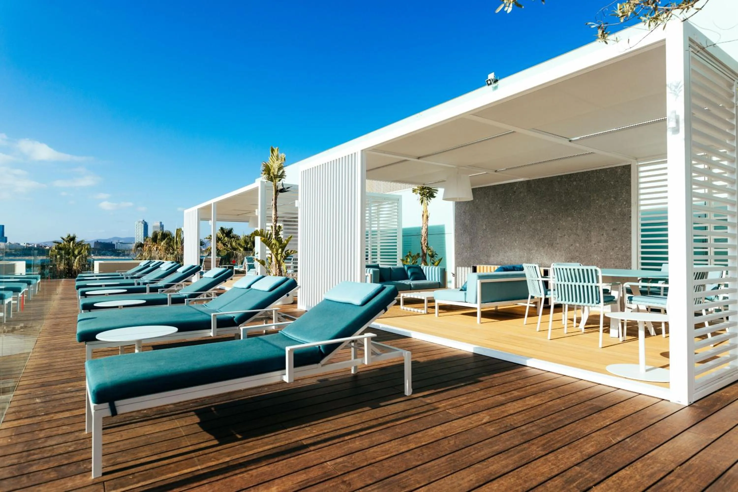 Property building in W Barcelona