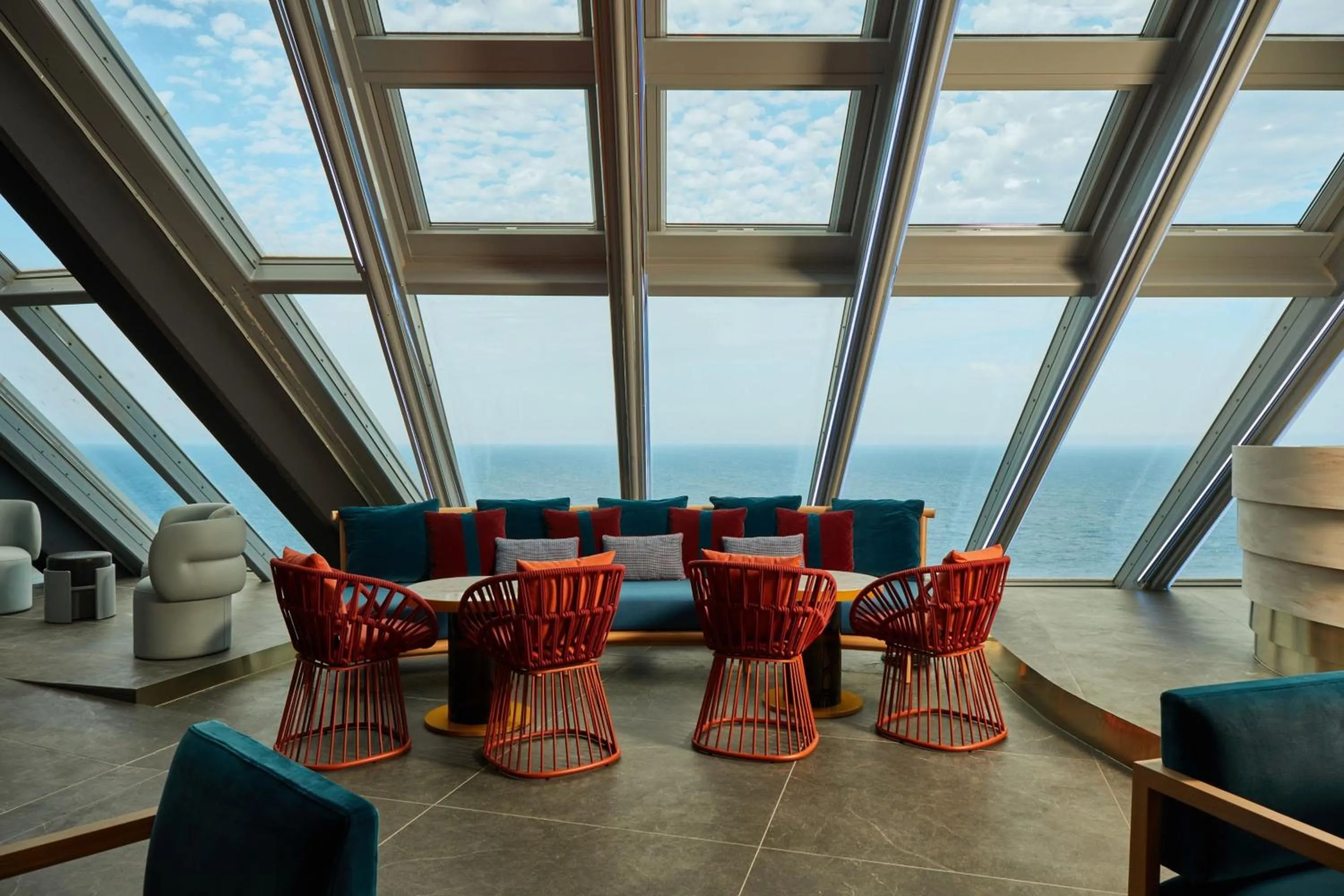 Restaurant/places to eat in W Barcelona