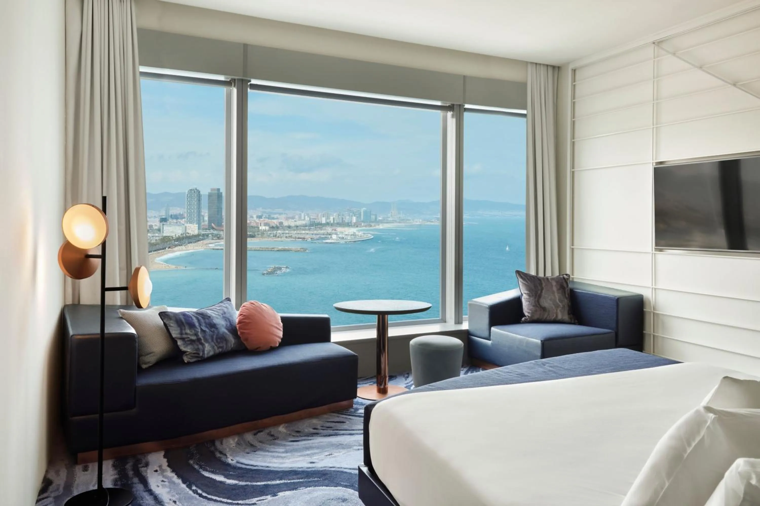 Photo of the whole room, Bed in W Barcelona