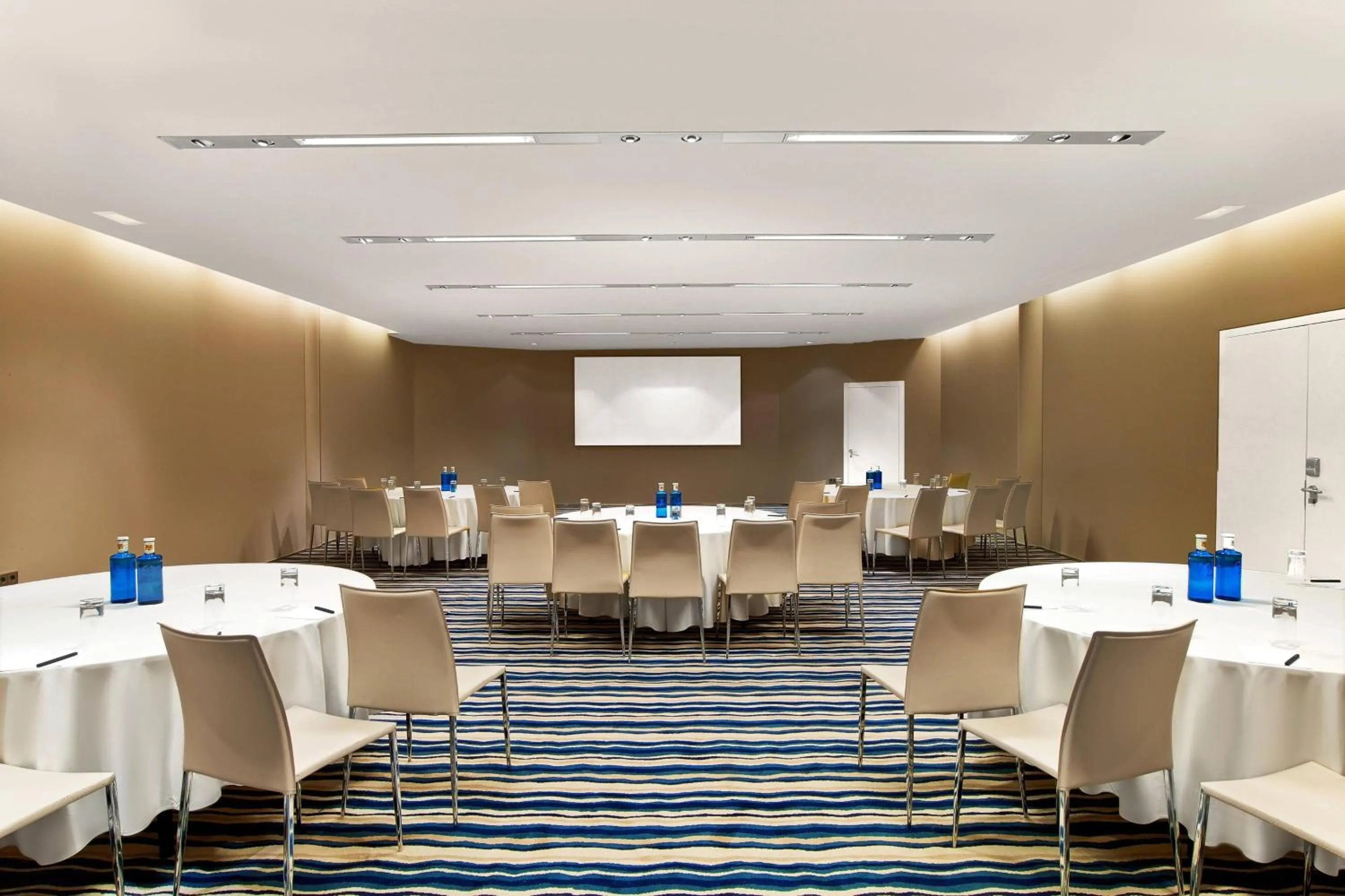 Meeting/conference room in W Barcelona