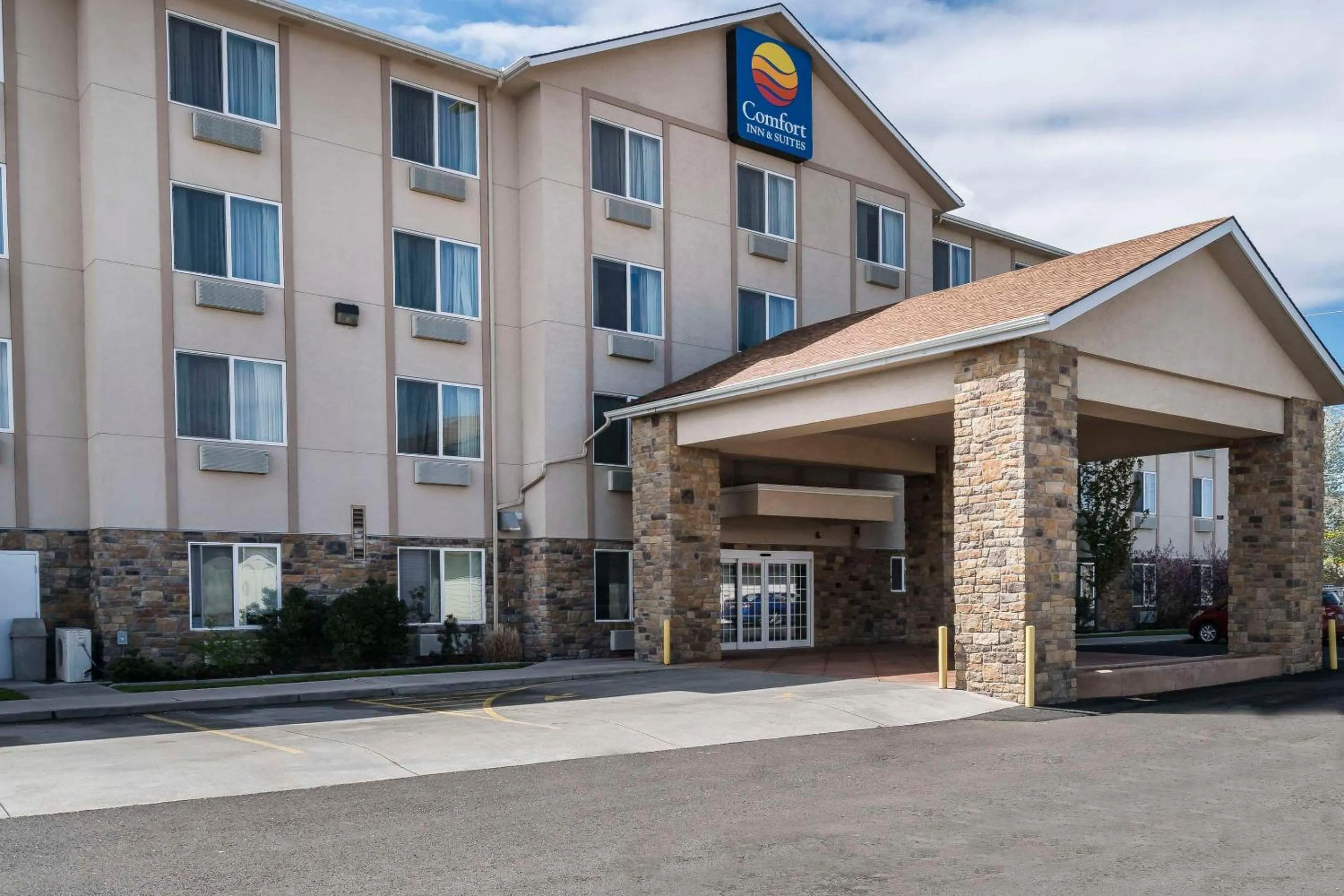 Property building in Comfort Inn & Suites Walla Walla