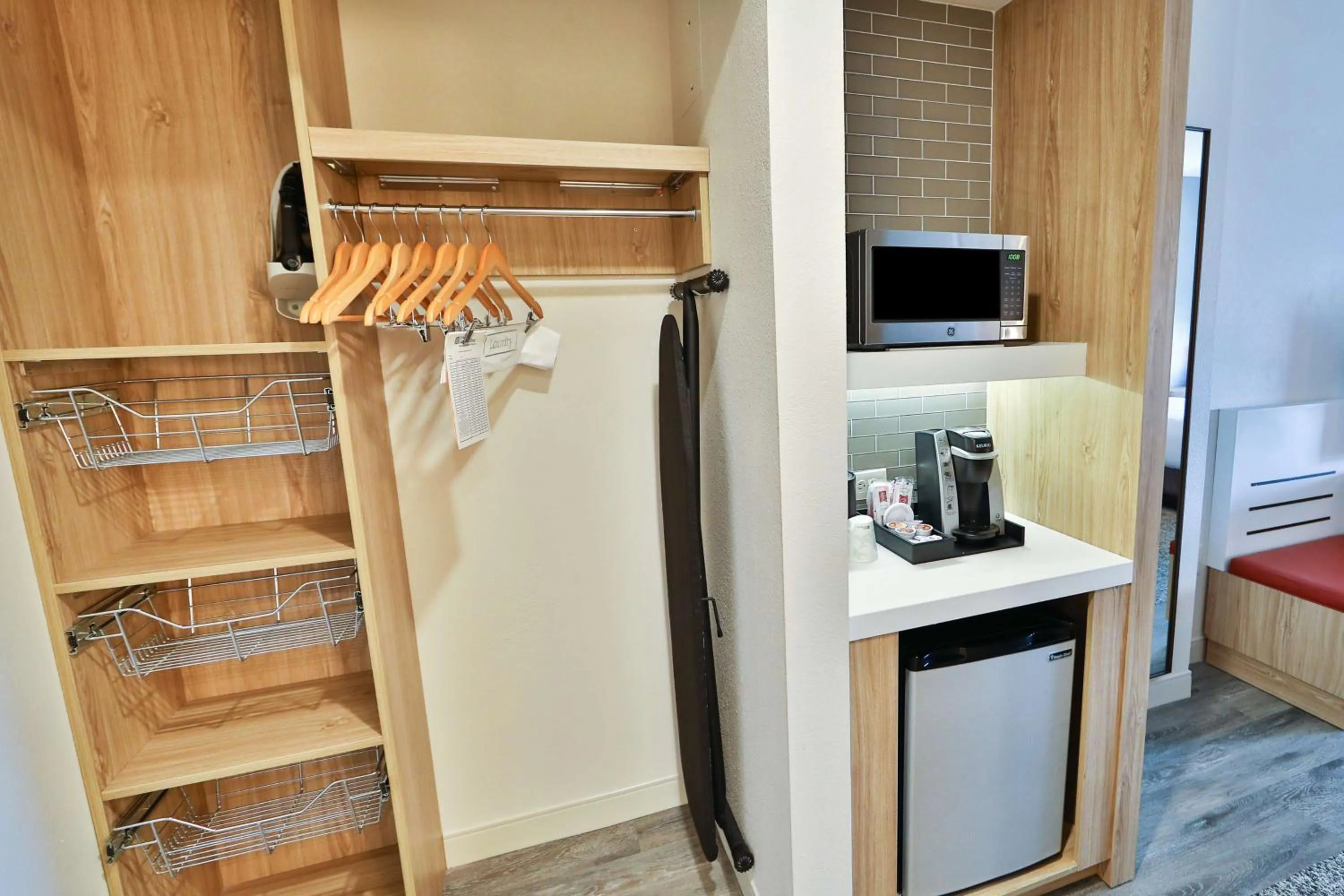 Bedroom in Hilton Garden Inn Savannah Historic District