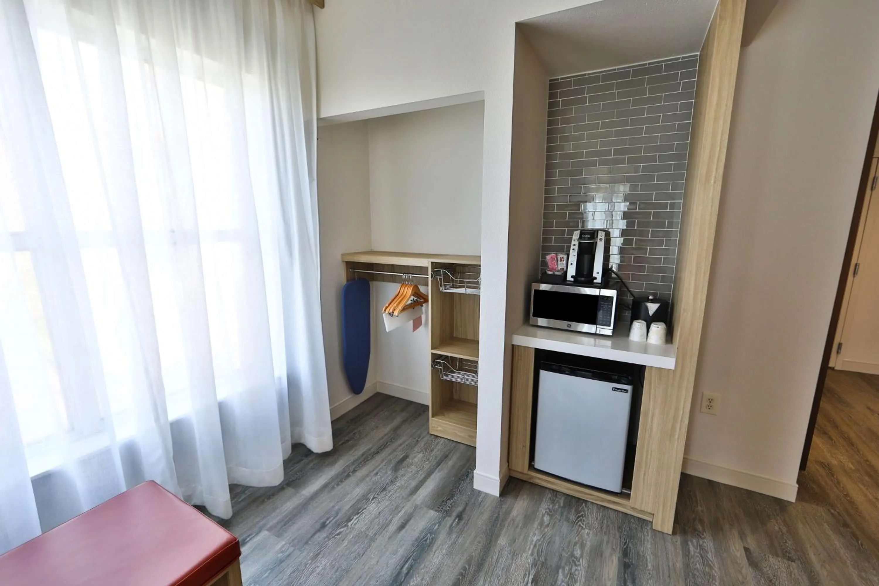 Bedroom in Hilton Garden Inn Savannah Historic District