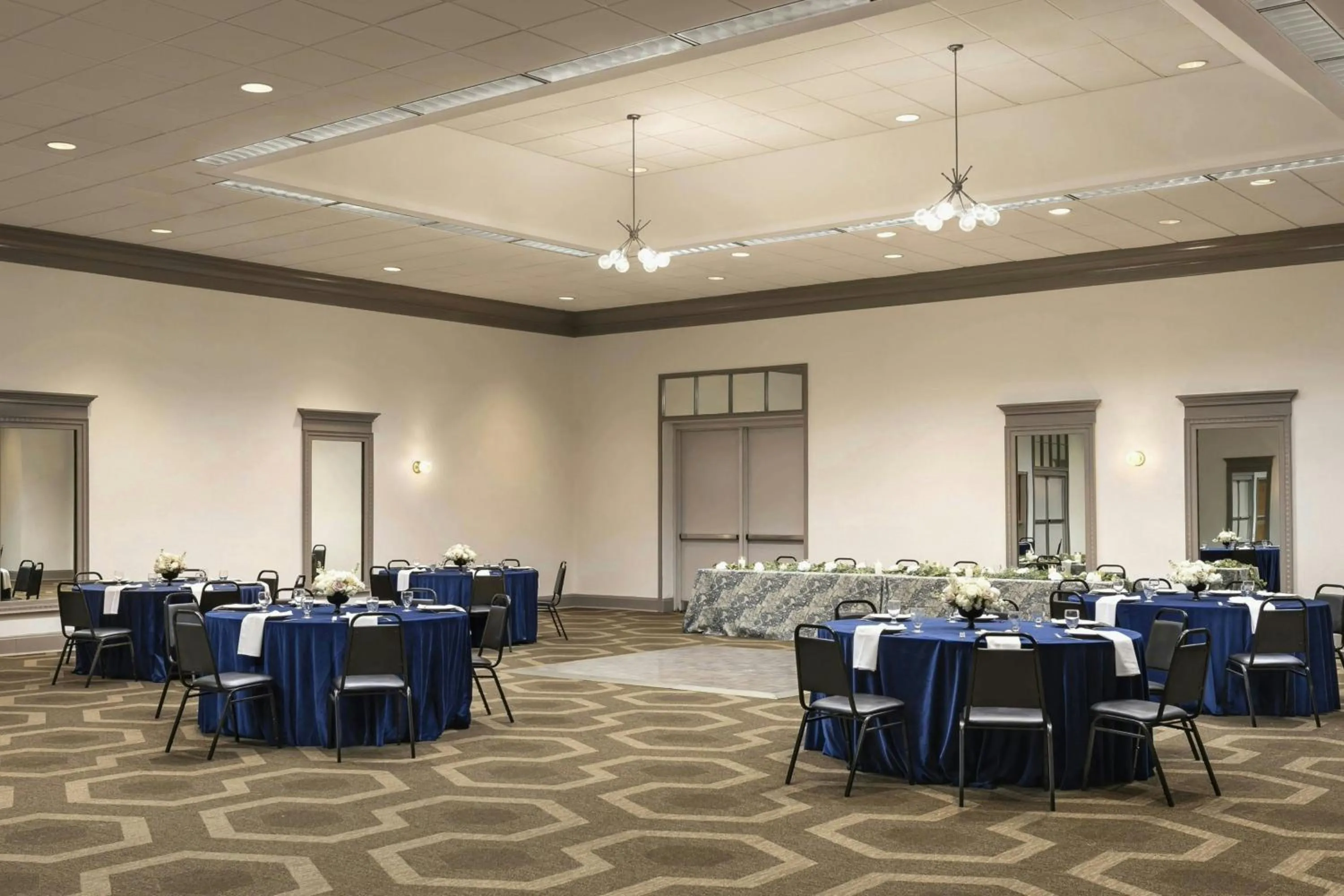 Lobby or reception in Royce Hotel