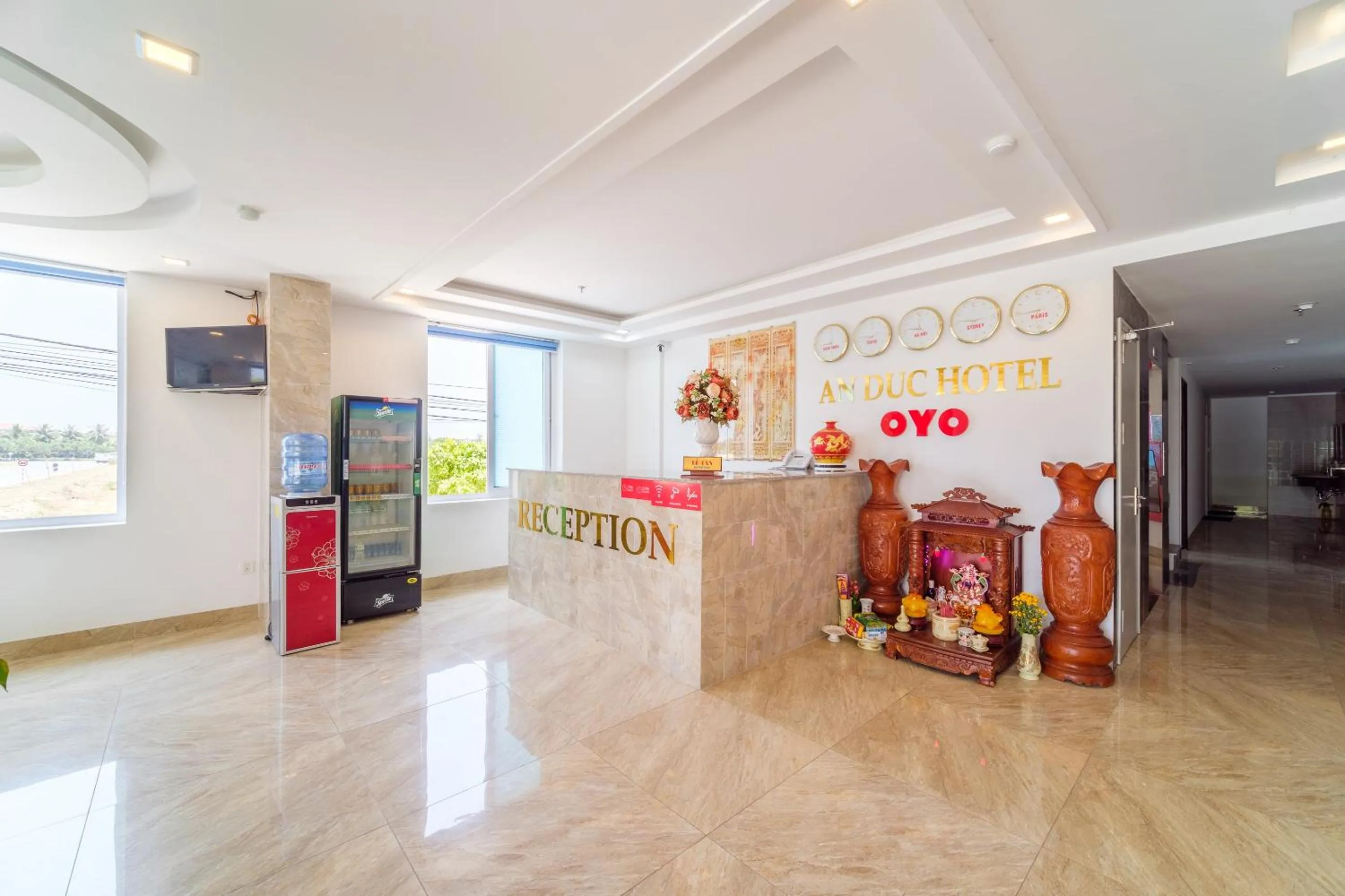 Lobby or reception in Capital O 215 An Duc Hotel Da Nang