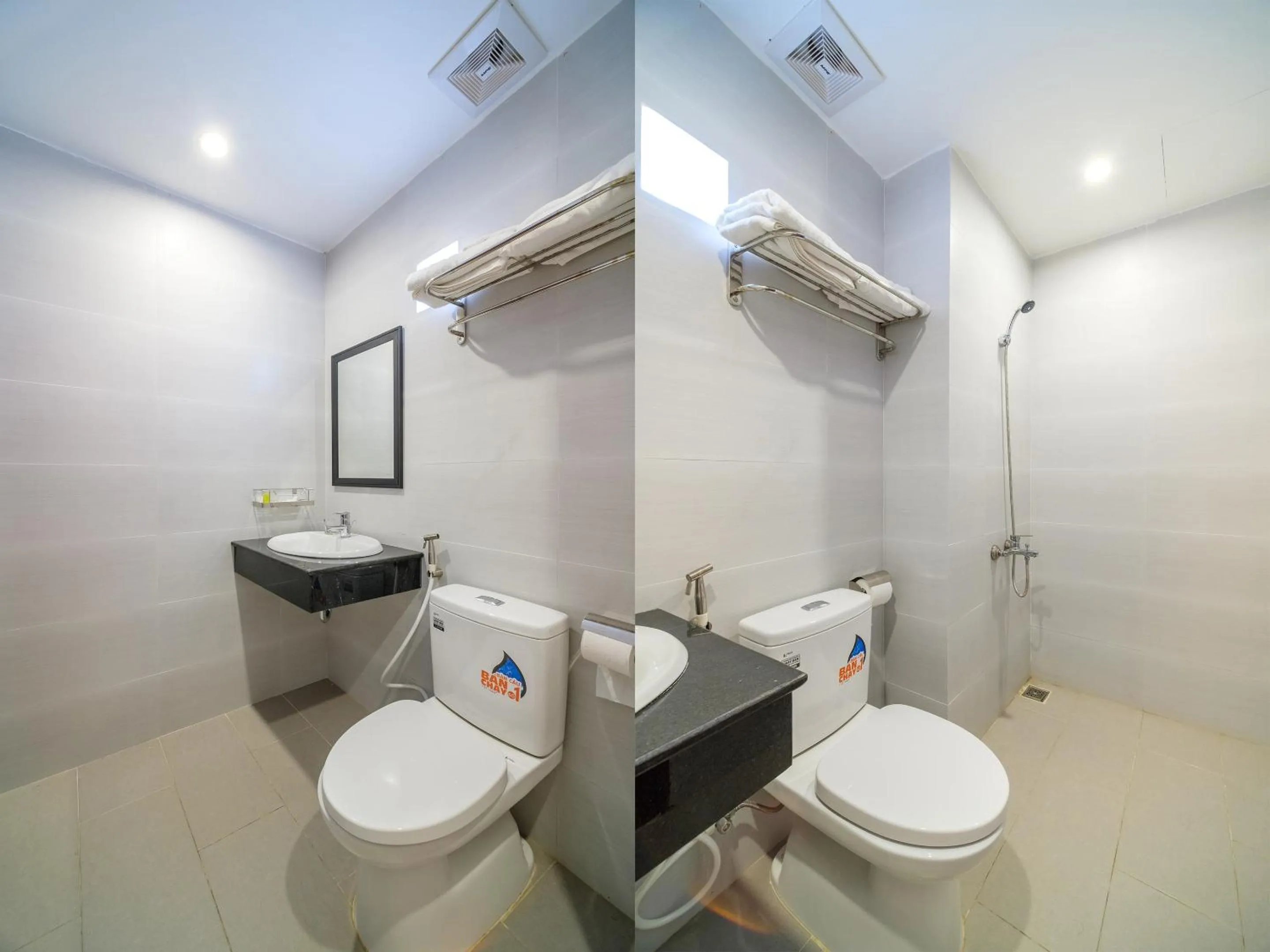 Bathroom in Capital O 215 An Duc Hotel Da Nang