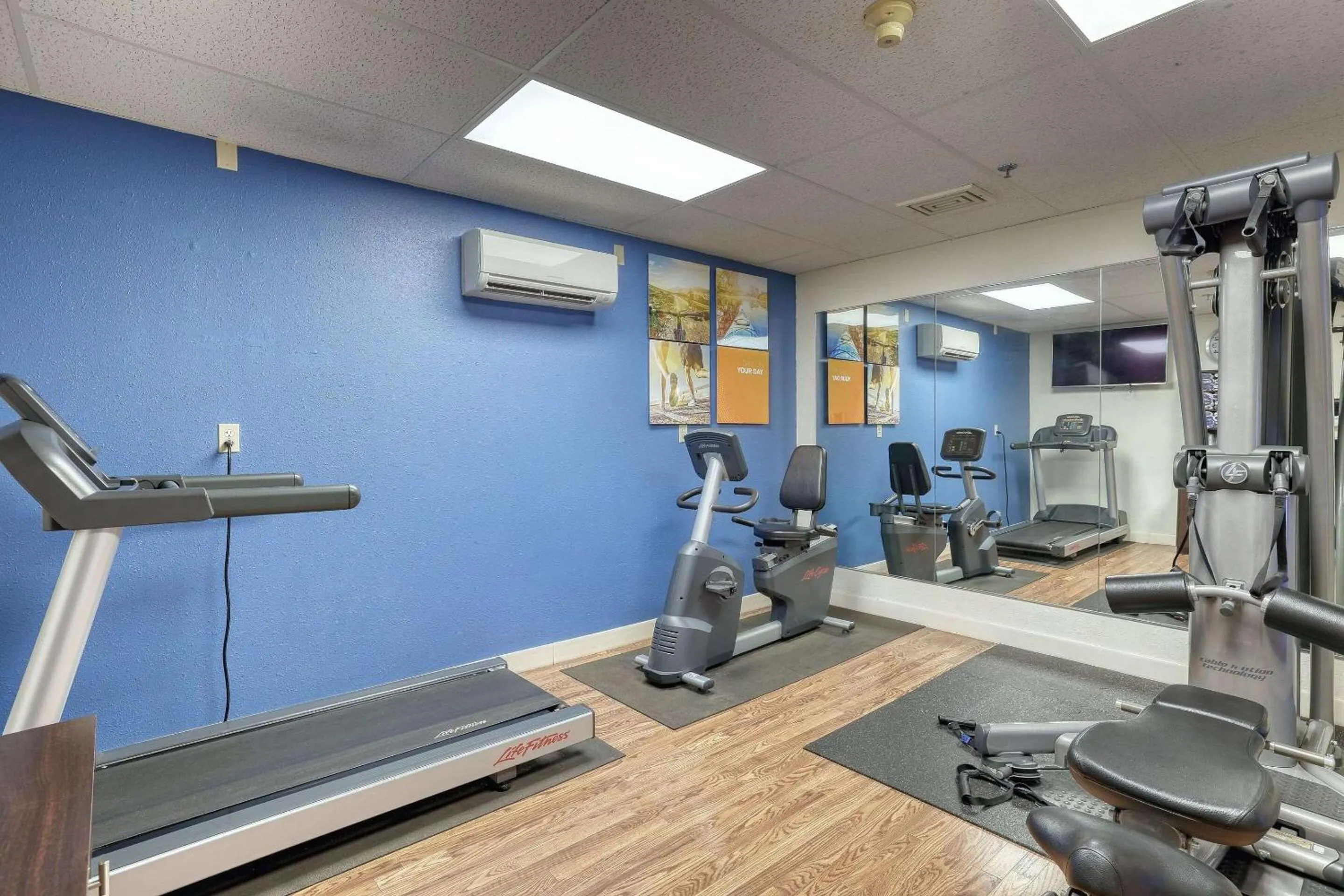 Fitness centre/facilities in Comfort Suites Appleton Airport