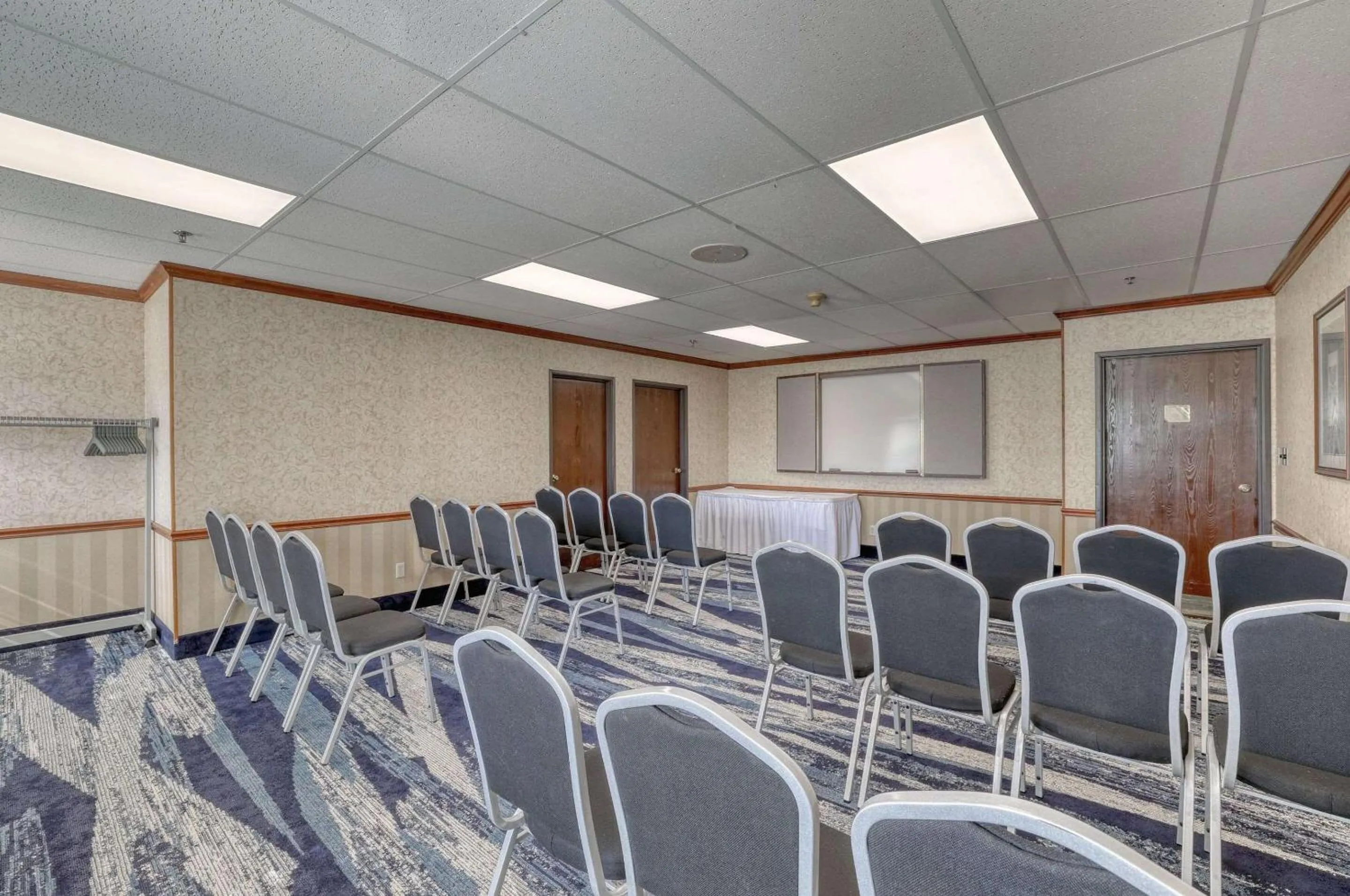 Meeting/conference room in Comfort Suites Appleton Airport