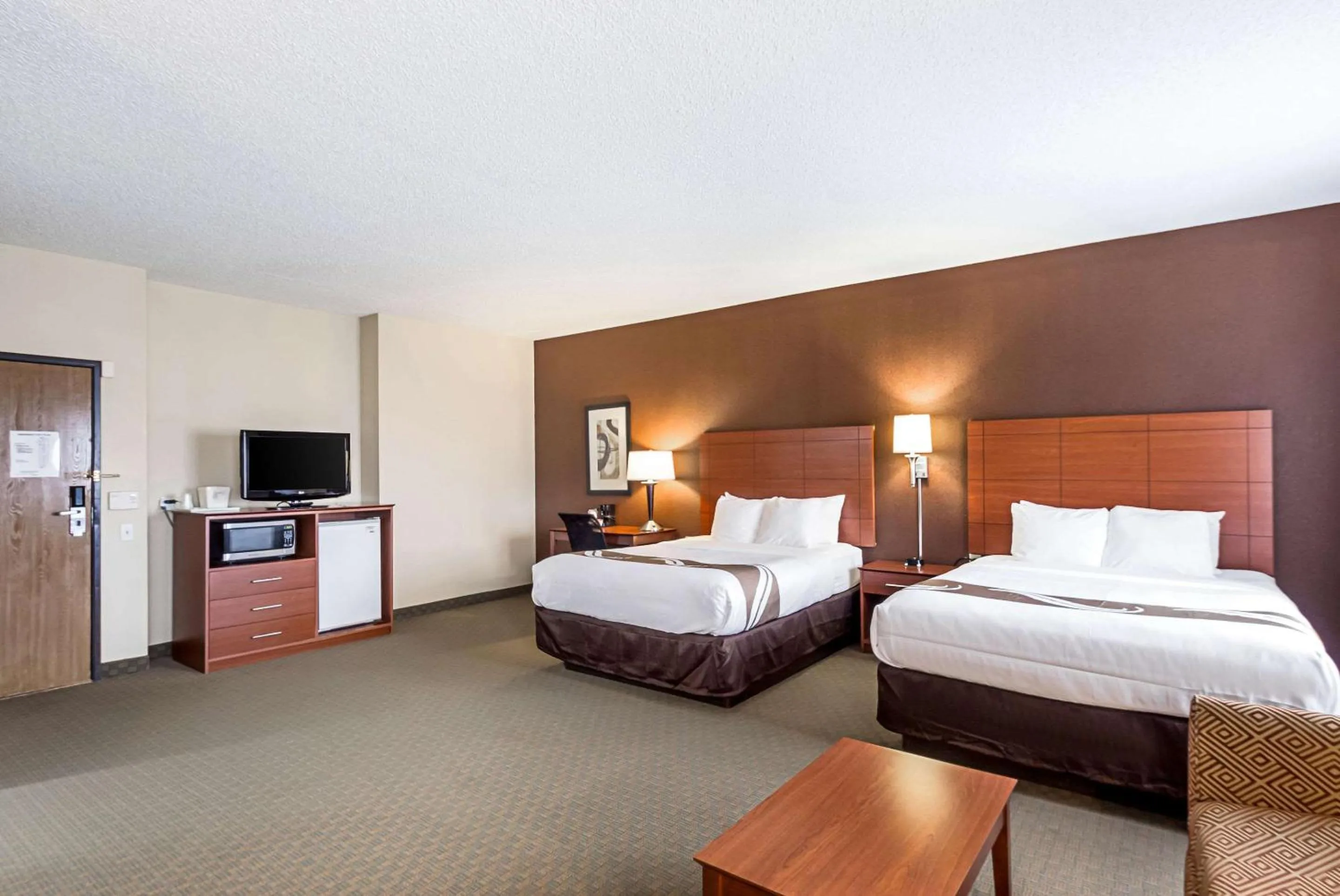 Photo of the whole room, Bed in Quality Inn Sheboygan North I-43