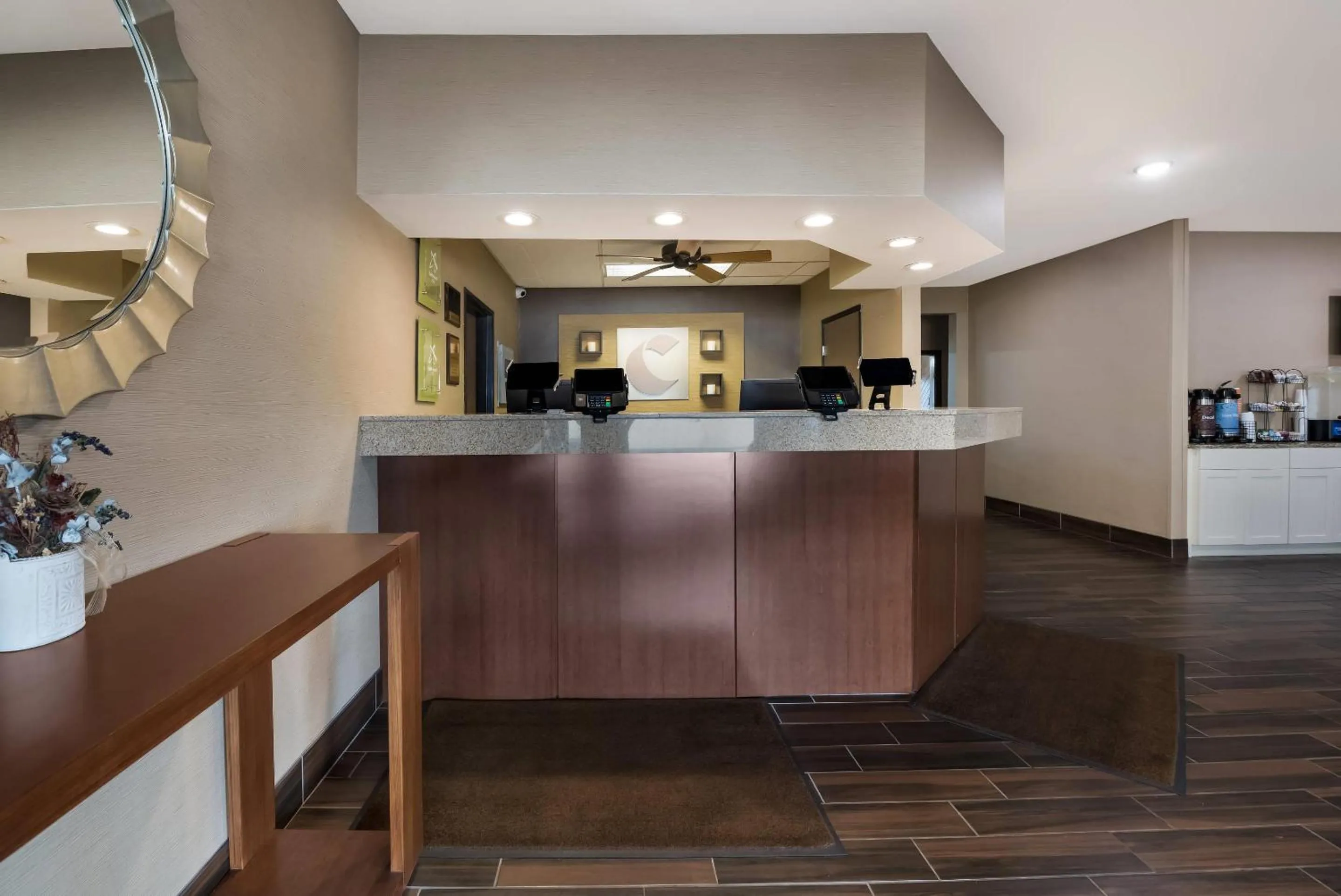 Lobby or reception in Comfort Inn Onalaska - La Crosse Area