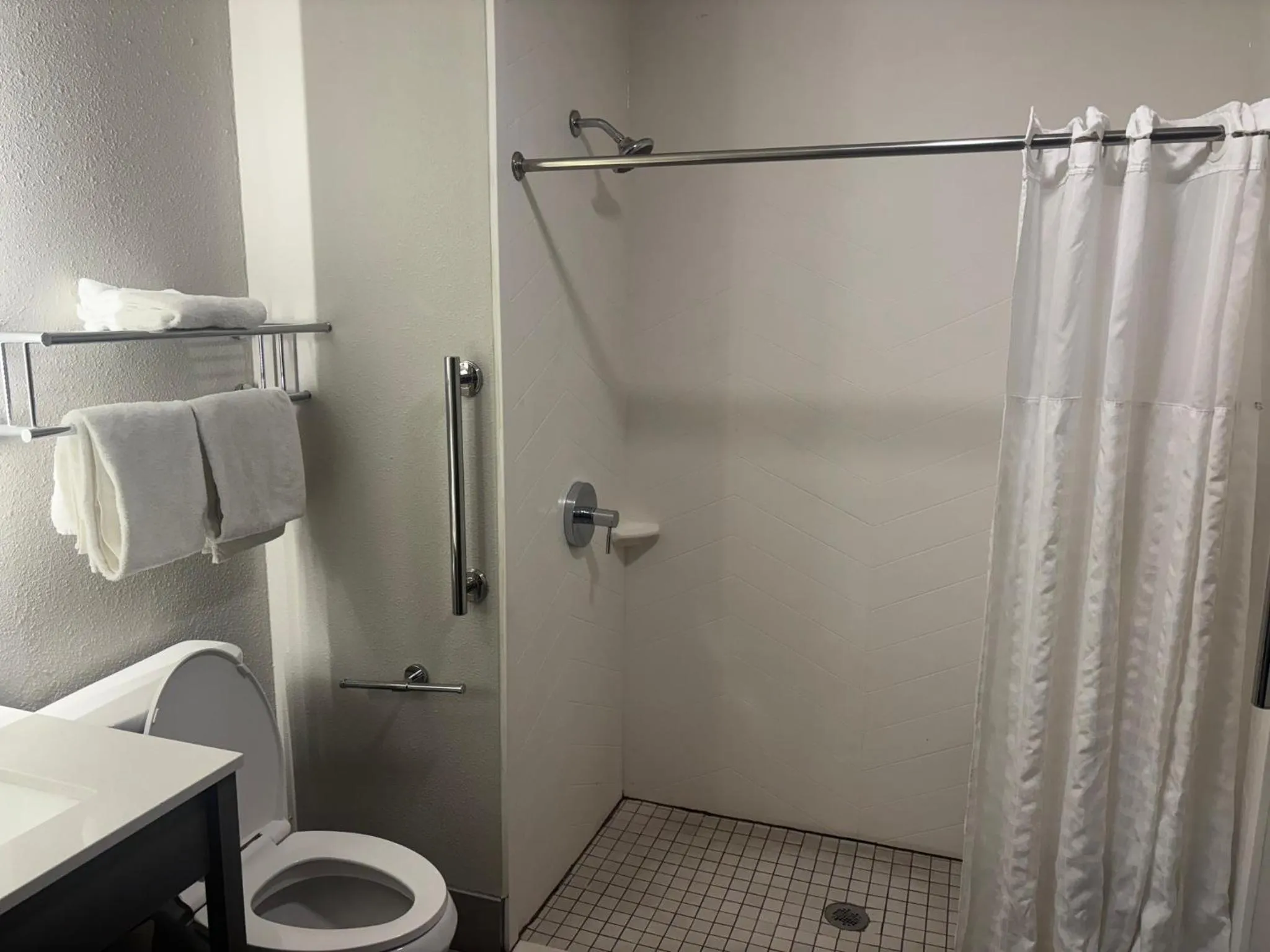 Bathroom in Red Roof Inn & Suites Tomah