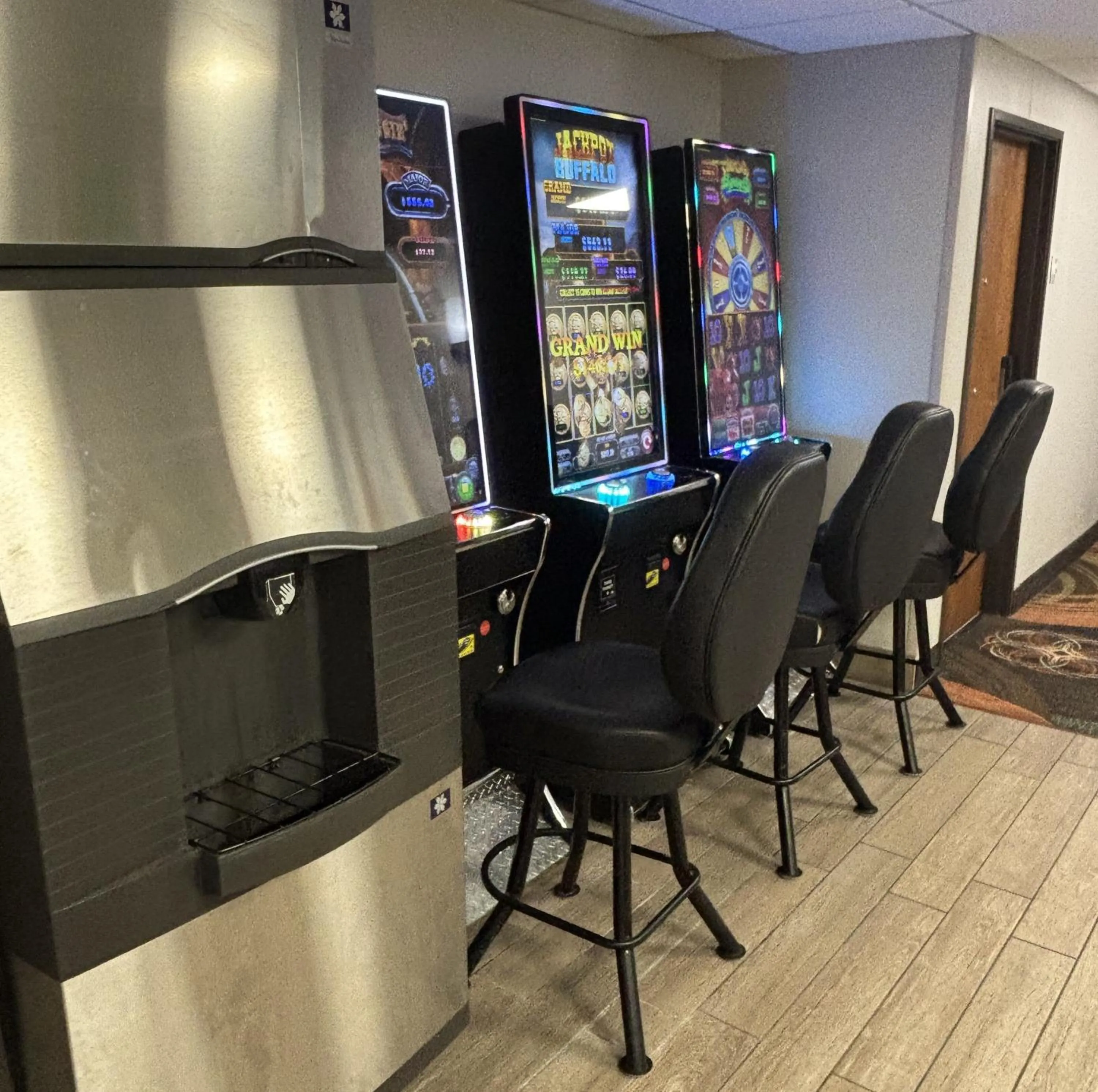 Game Room in Red Roof Inn & Suites Tomah