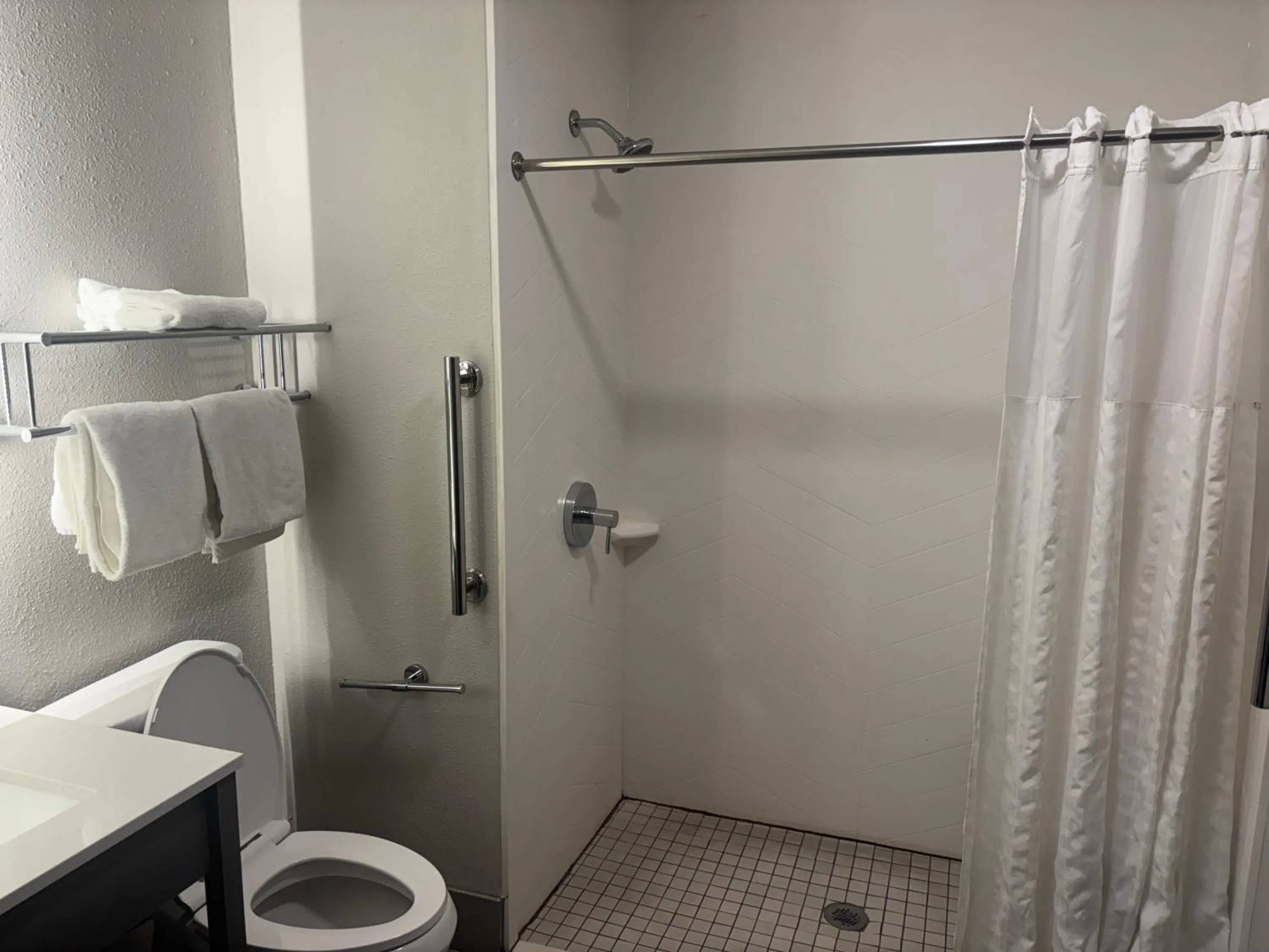 Bathroom in Red Roof Inn & Suites Tomah