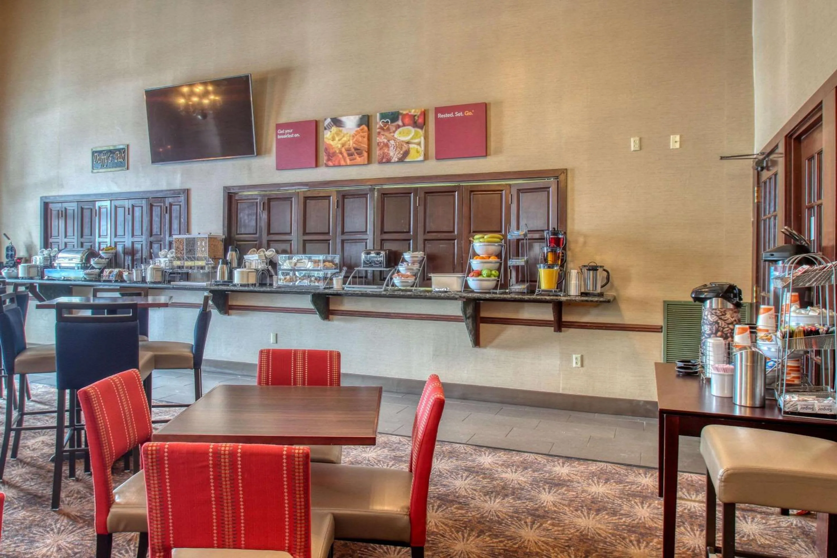 Breakfast in Comfort Suites Madison West - Middleton