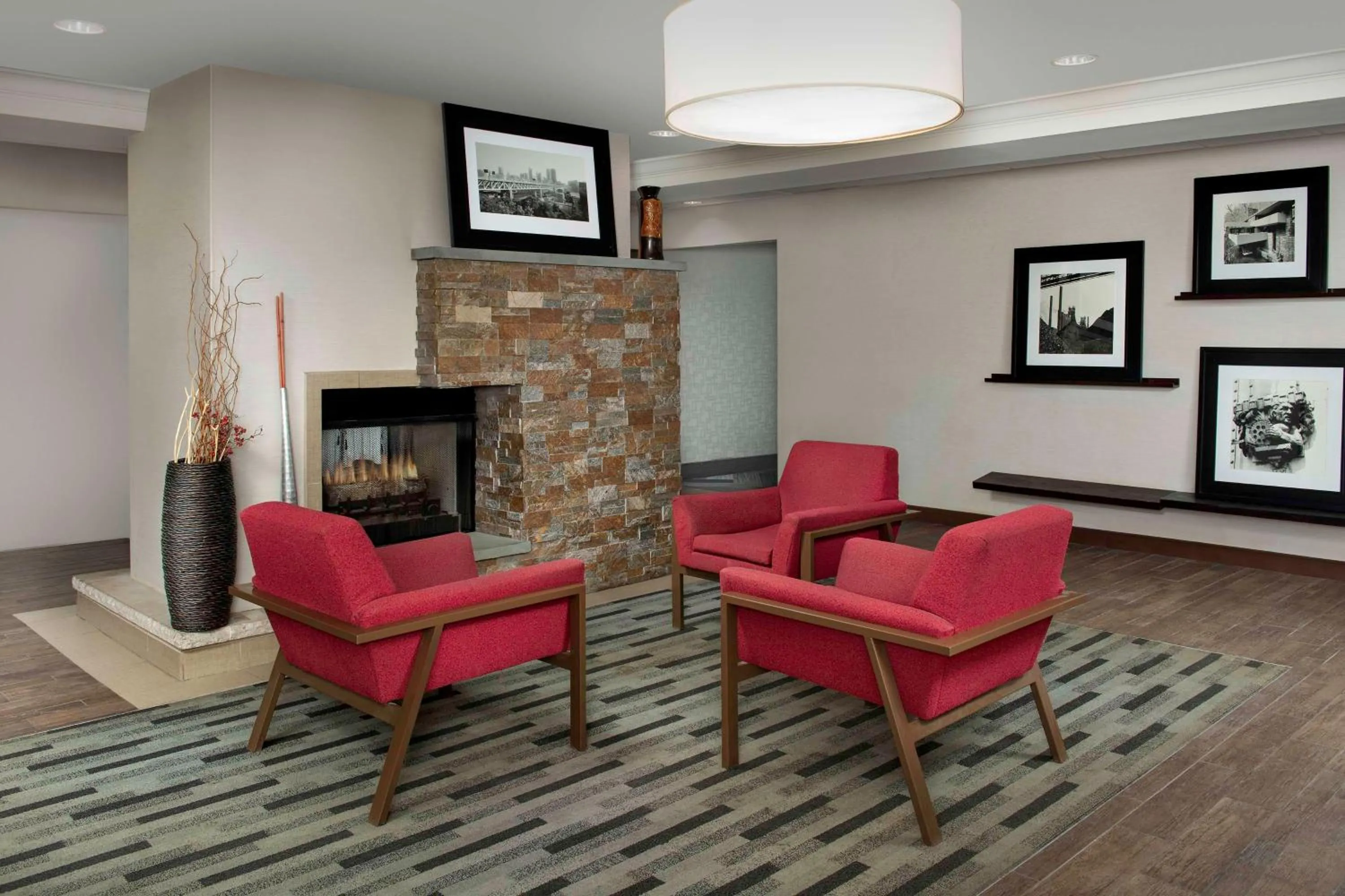Lobby or reception in Hampton Inn Pittsburgh-Monroeville