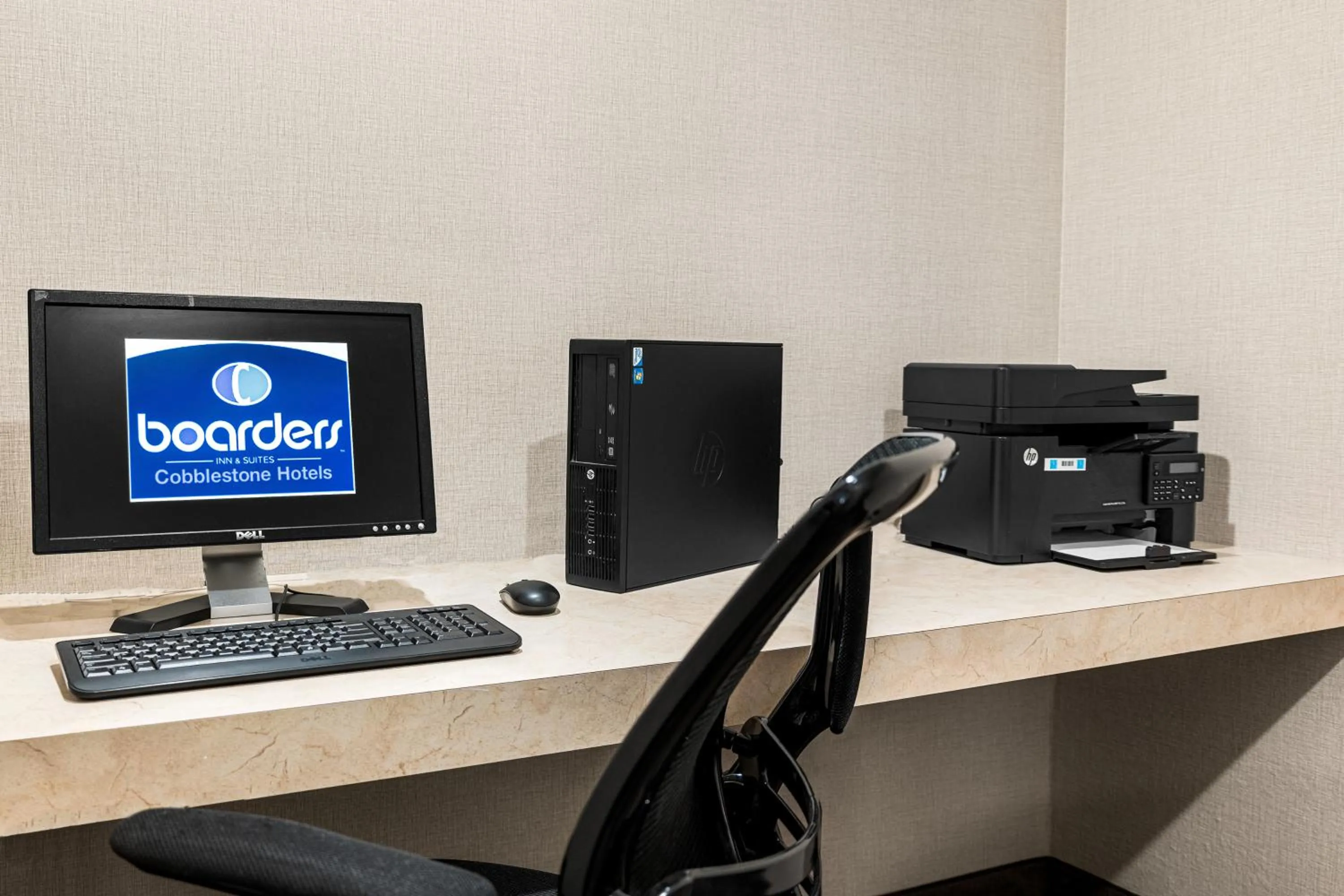 Business facilities in Boarders Inn & Suites by Cobblestone Hotels - Shawano