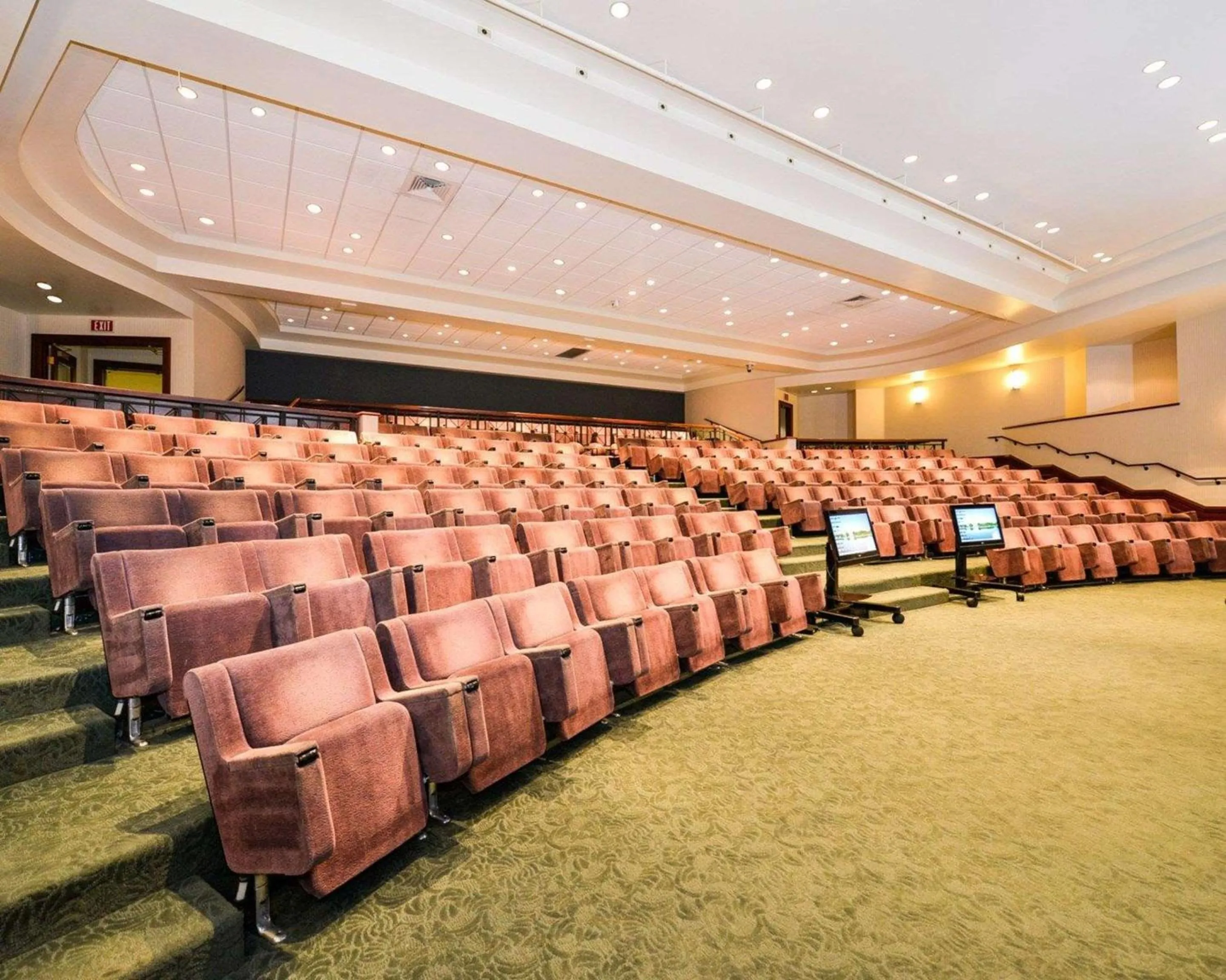 Meeting/conference room in Kress Inn, an Ascend Collection Hotel