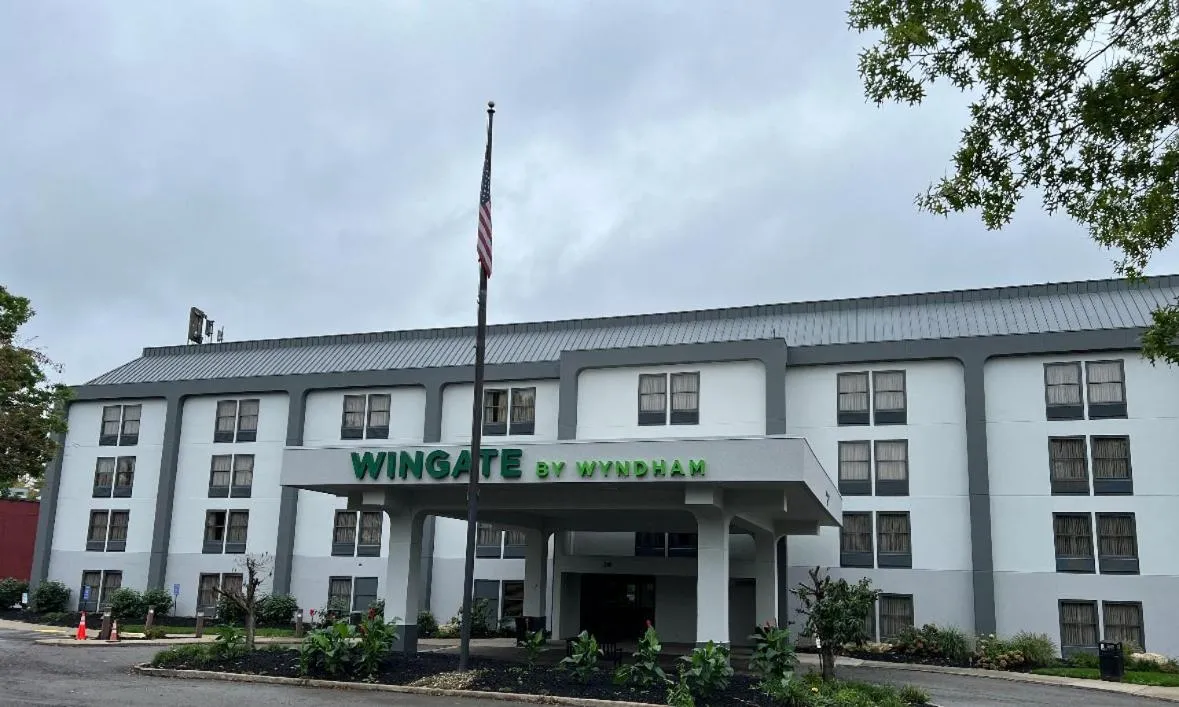 Property building in Wingate by Wyndham Cranberry