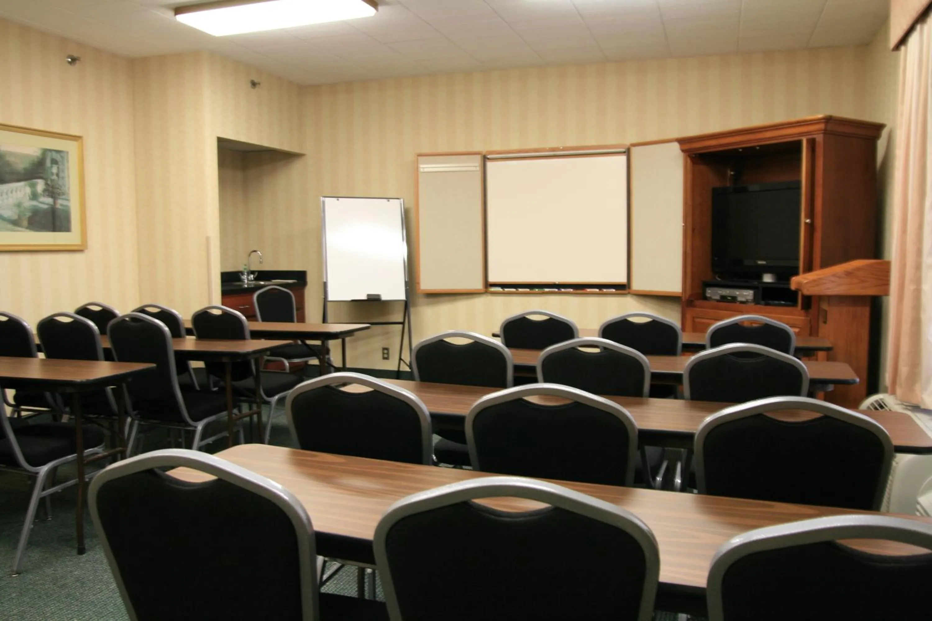 Meeting/conference room in Wingate by Wyndham Cranberry