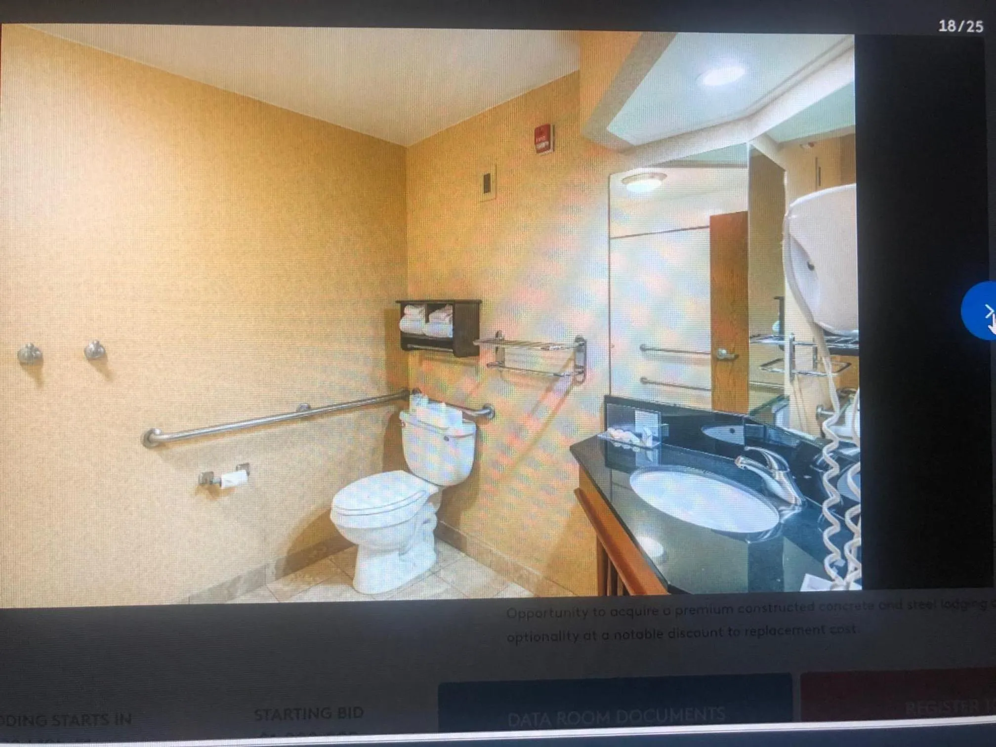 Toilet in Wingate by Wyndham Cranberry