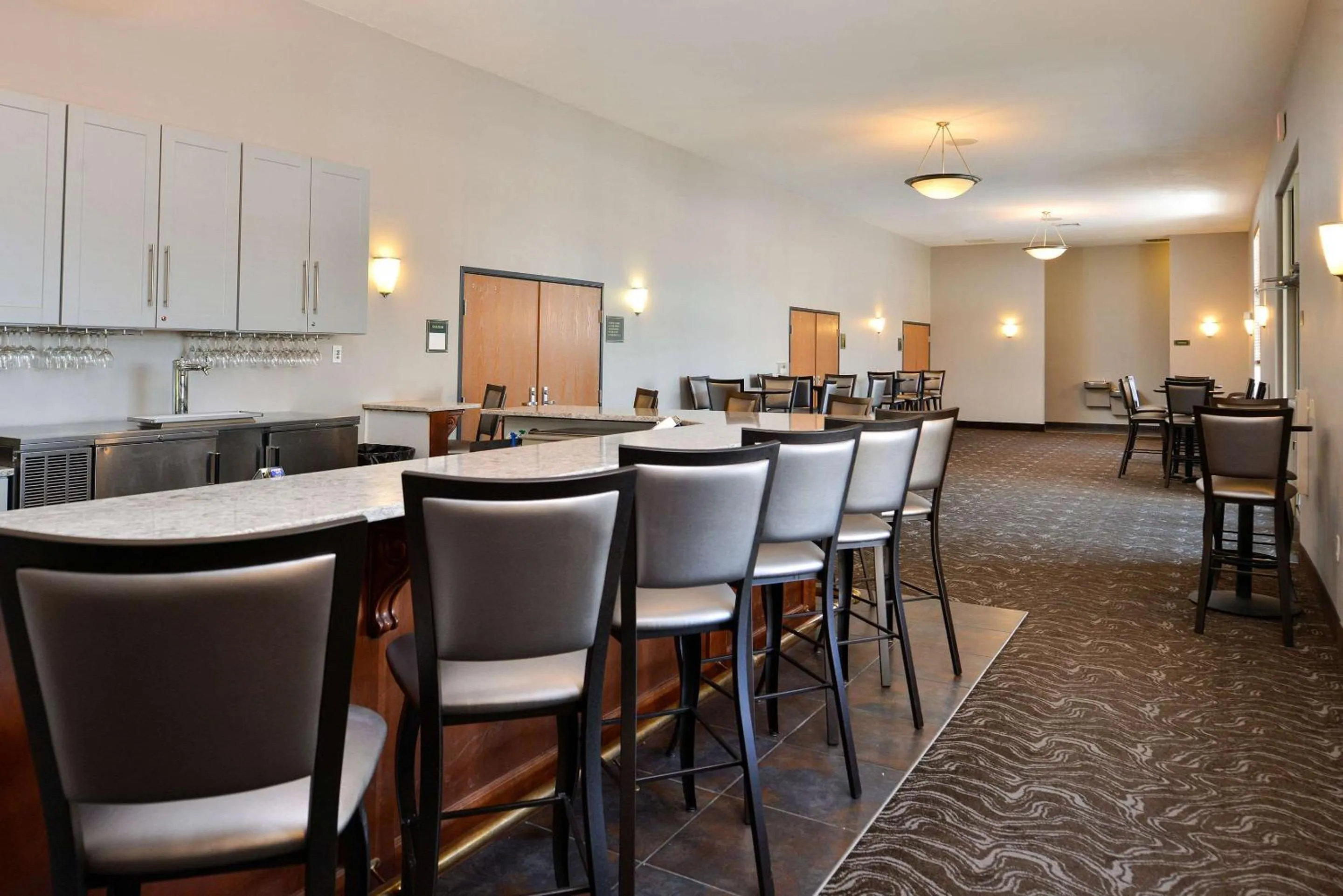 Restaurant/places to eat in Comfort Inn & Suites Madison North