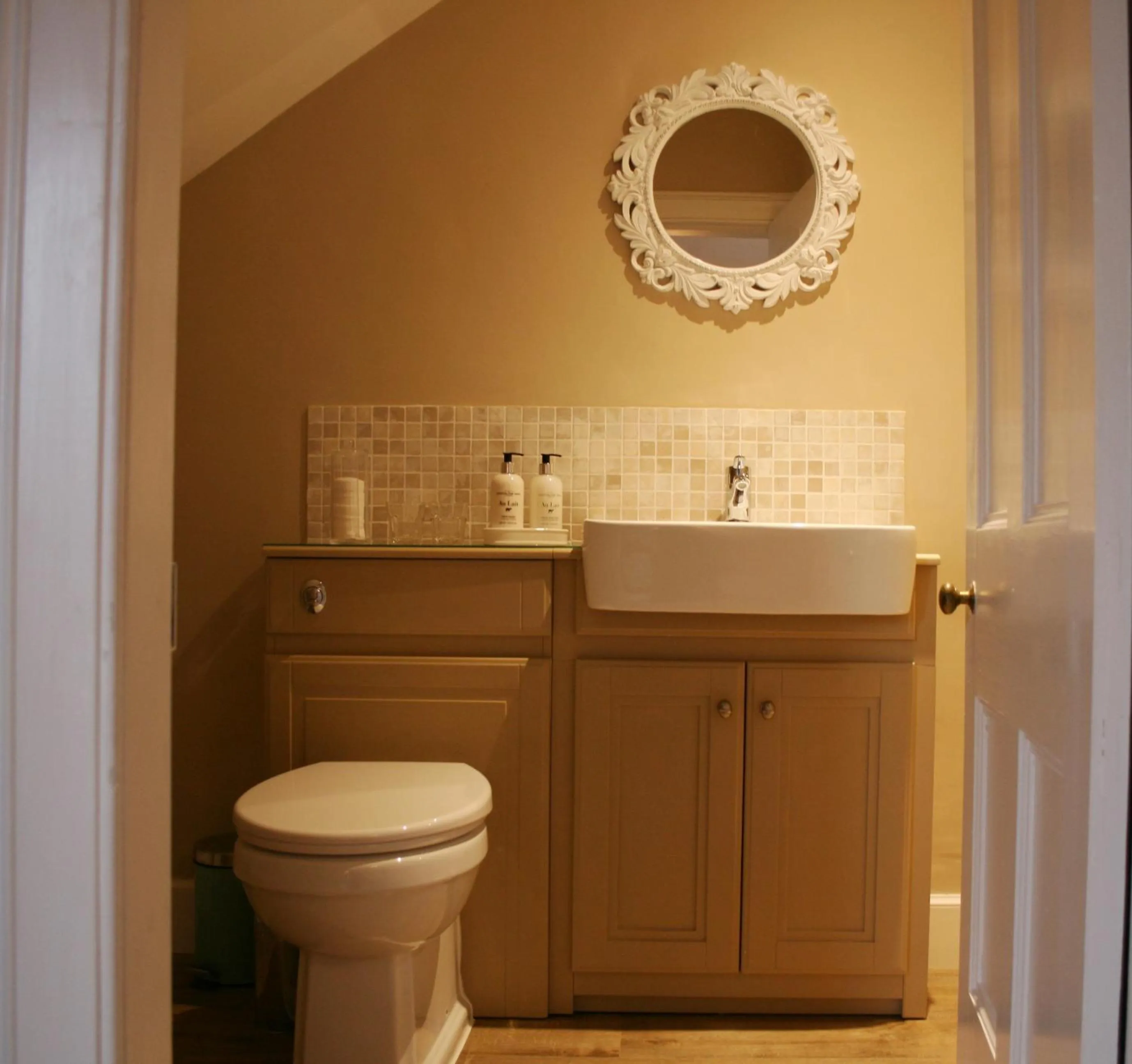 The Old Parsonage Country House