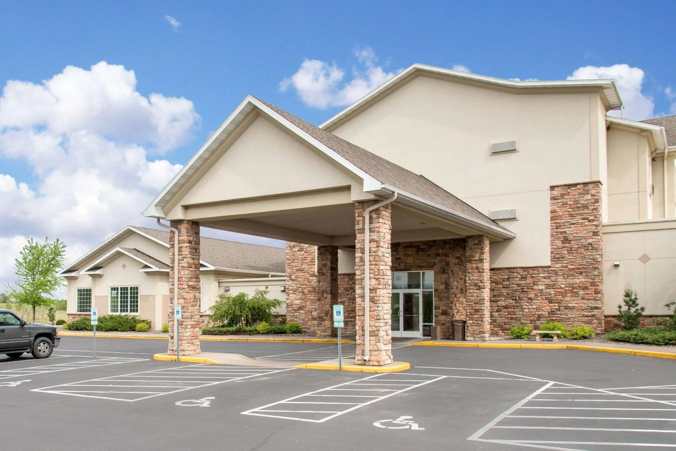 Property building in Sleep Inn & Suites Conference Center Eau Claire North